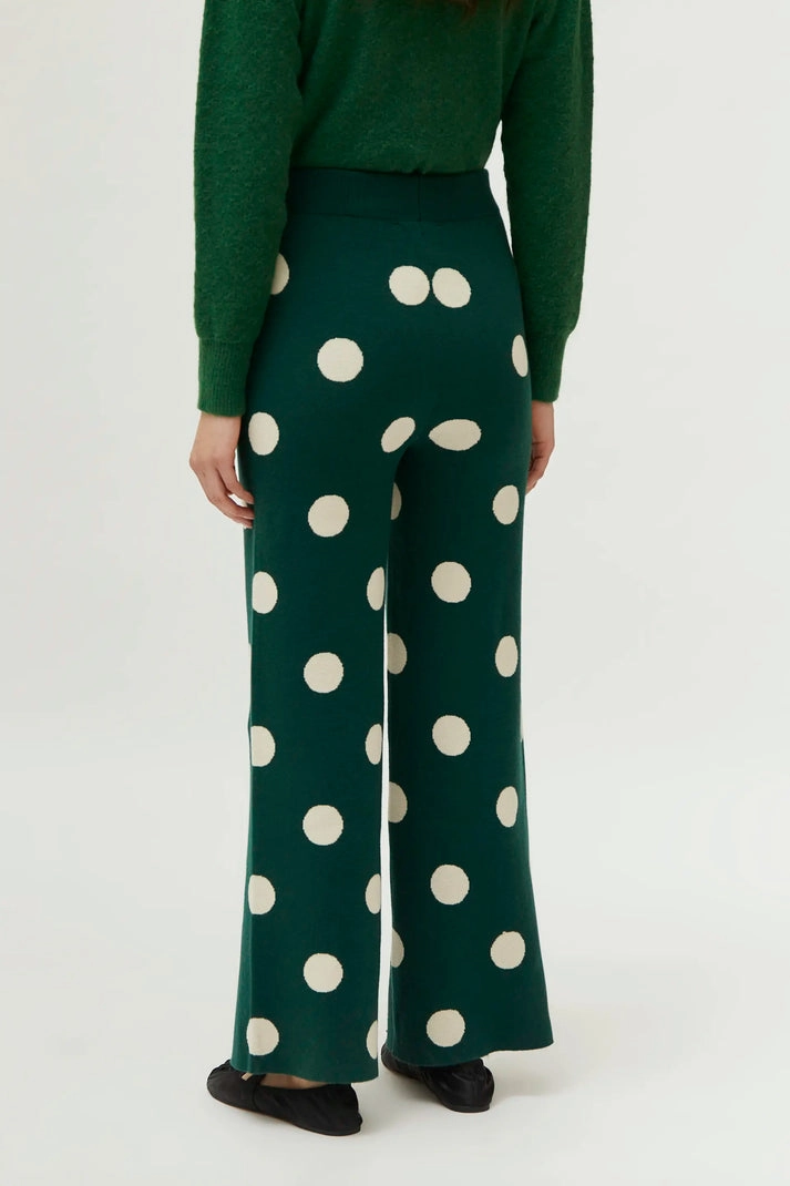 Gusseted Crotch Everyday Ease Polka Dot Knit Pant in Green