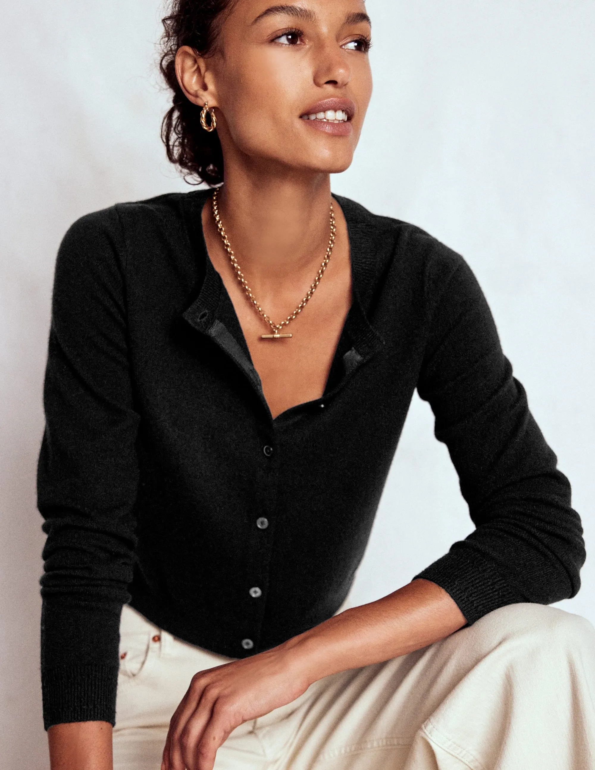 Fresh Look Modern Touch Eva Cashmere Cropped Cardigan-Black