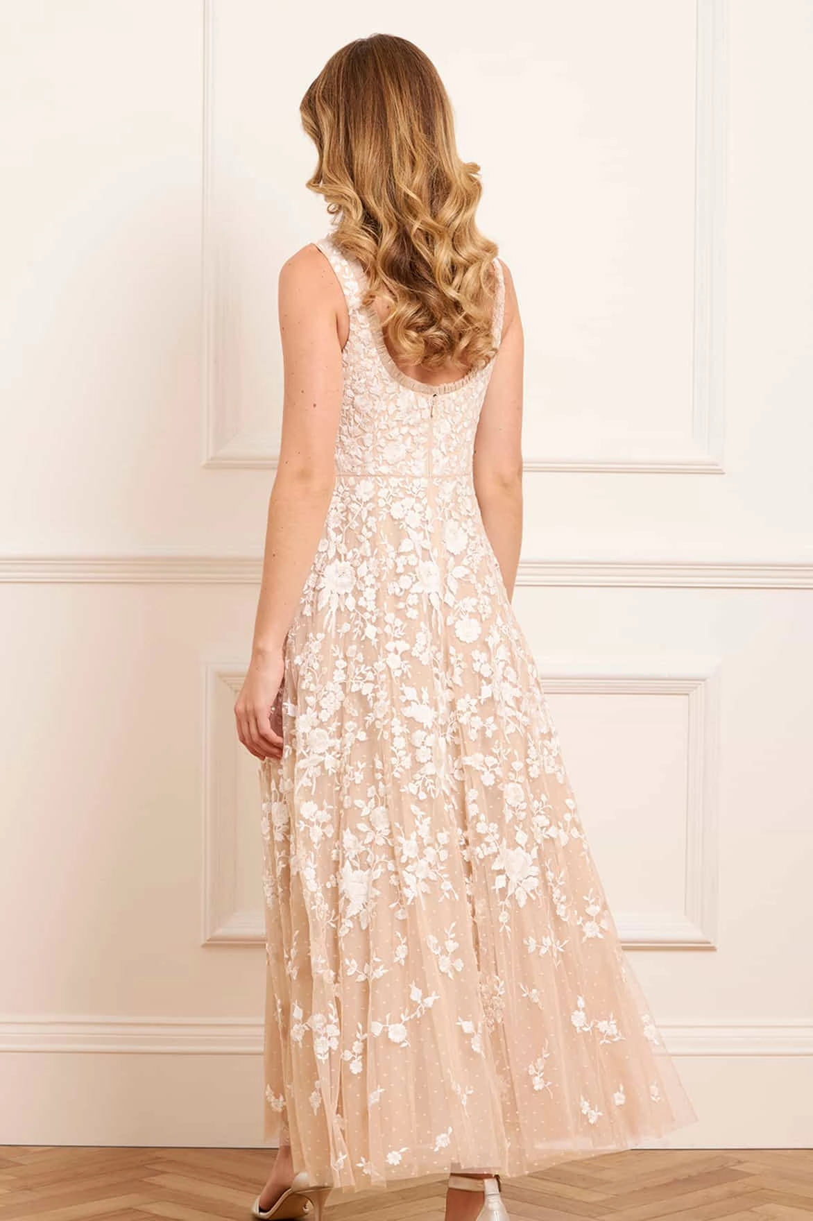 Rosa Scoop Neck Ankle Gown Stylish Vibe