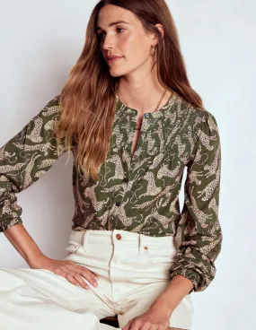 Elsa Smocked Yoke Jersey Shirt-Green, Leaping Leopard Compact Jacquard Weave FlexibleCollarStructure