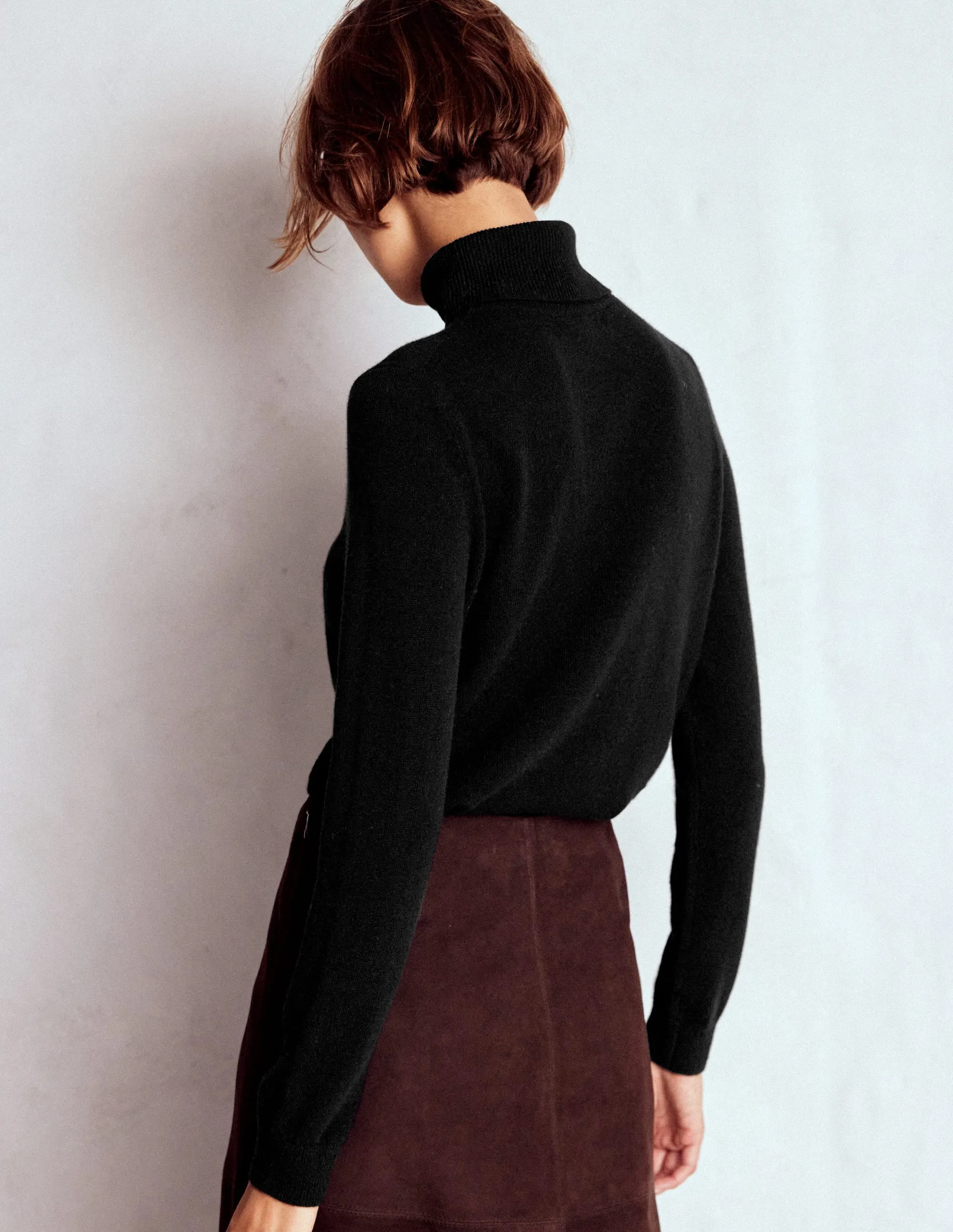 Sweat Wicking Lining Eva Cashmere Roll Neck Jumper-Black