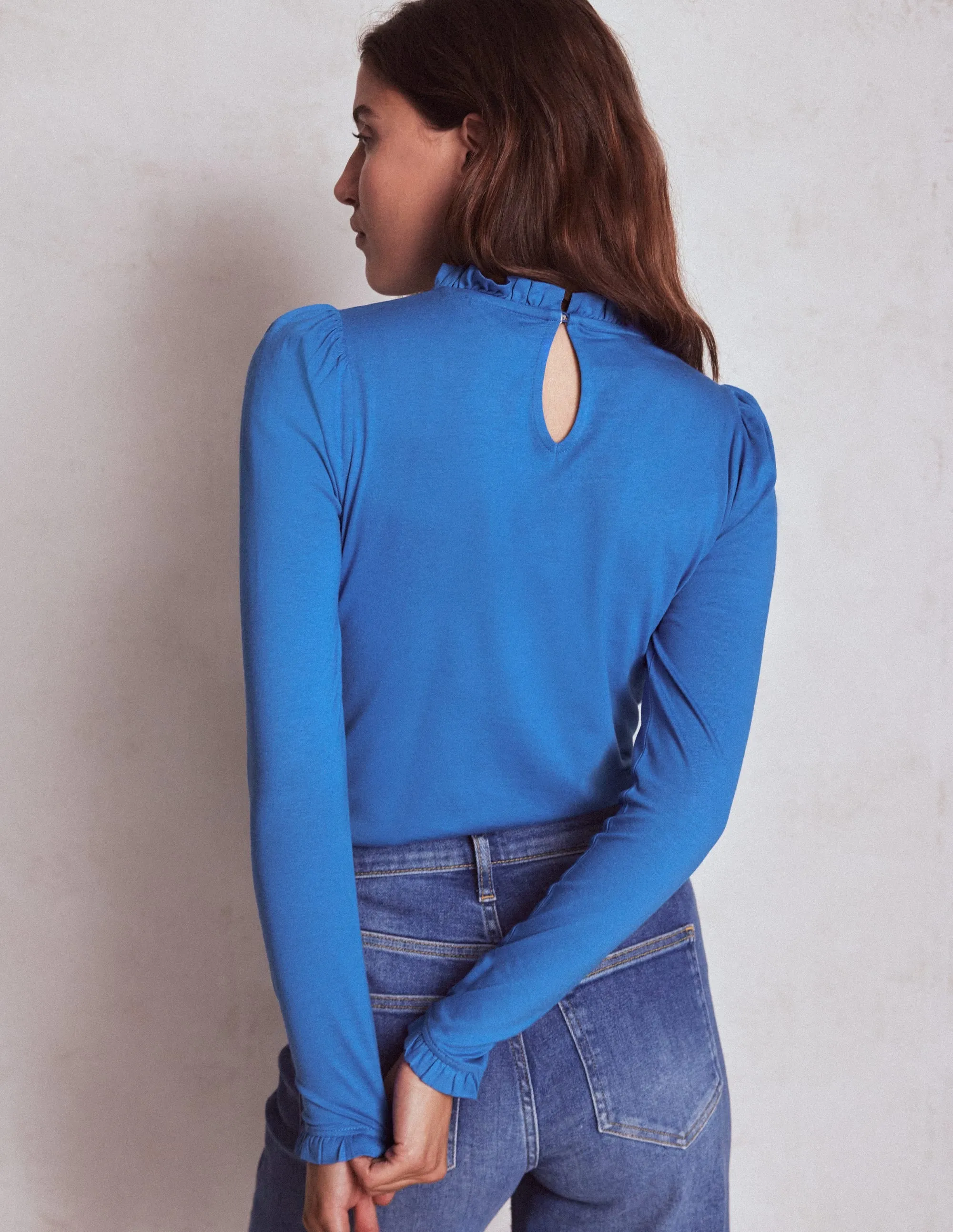 ElasticTrimming LayeredNeckline Supersoft Frill Detail Top-Meadow Spring