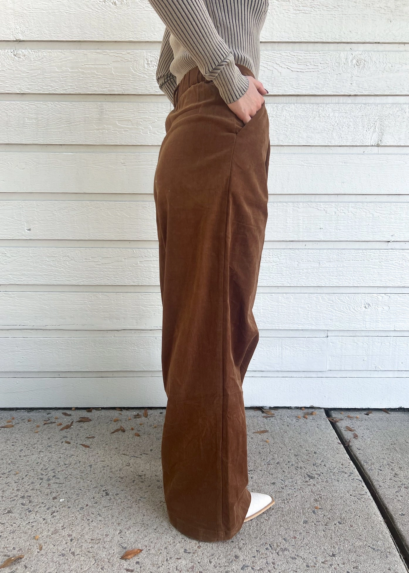 AMY CORDUROY PANTS Layered Style