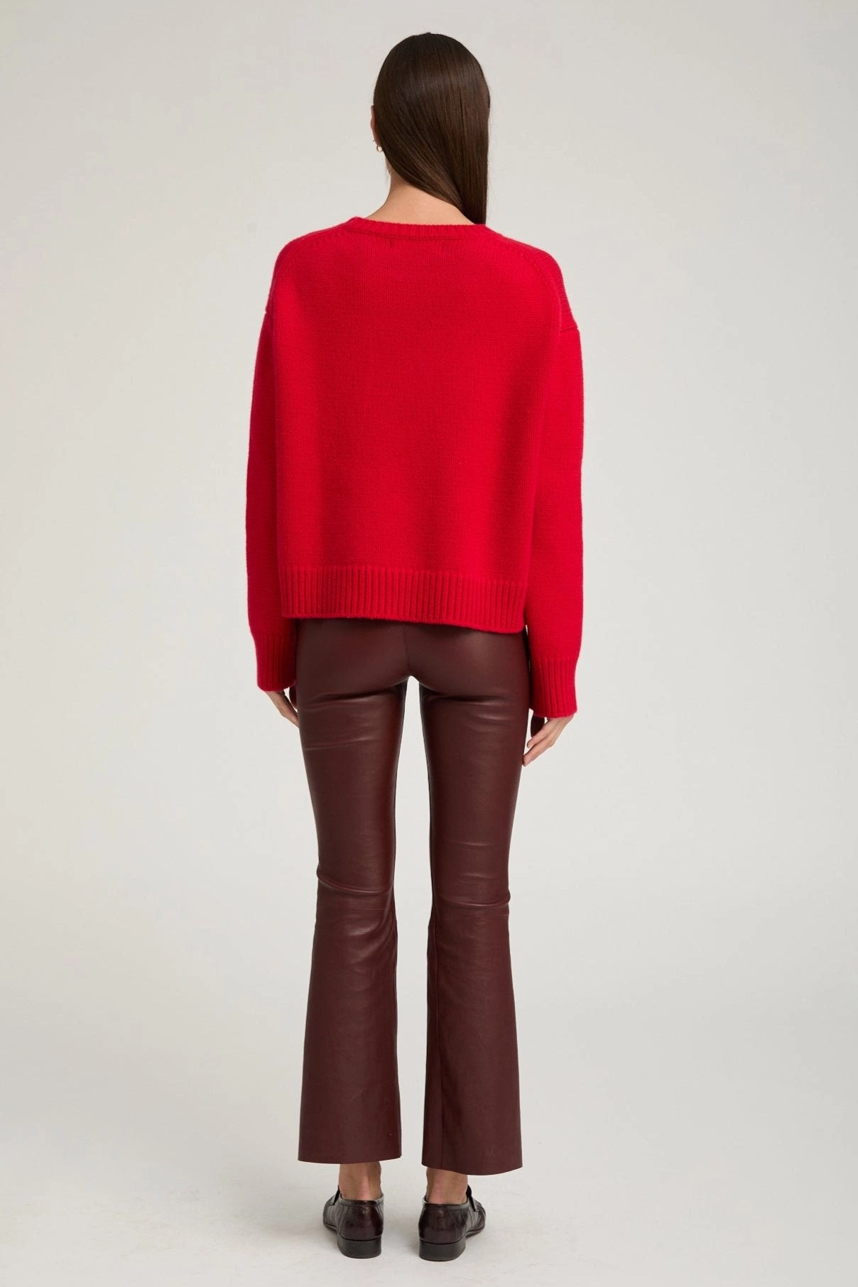 Ultra Soft Material Chafe Resistant Edging Pinot Leather Ankle Flare