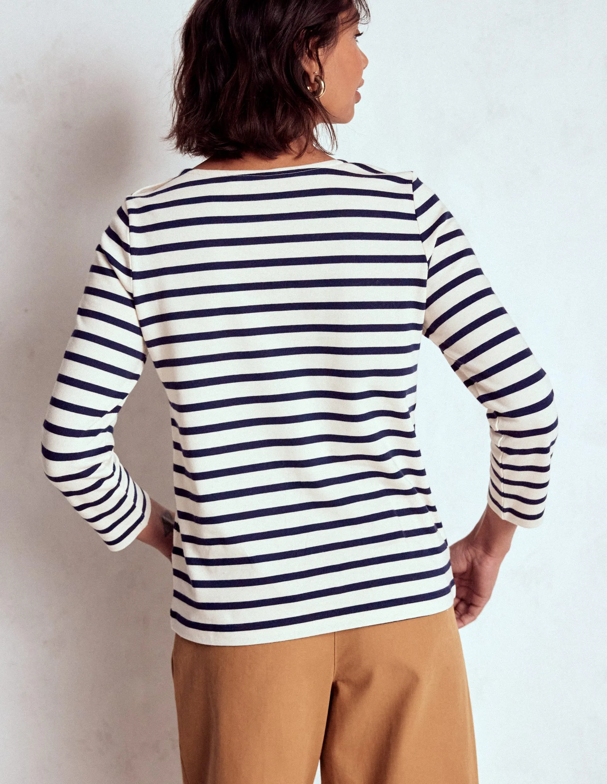 GarmentDyed NonChafe Tag Placement Button Mariner Breton-Ivory and Navy Stripe