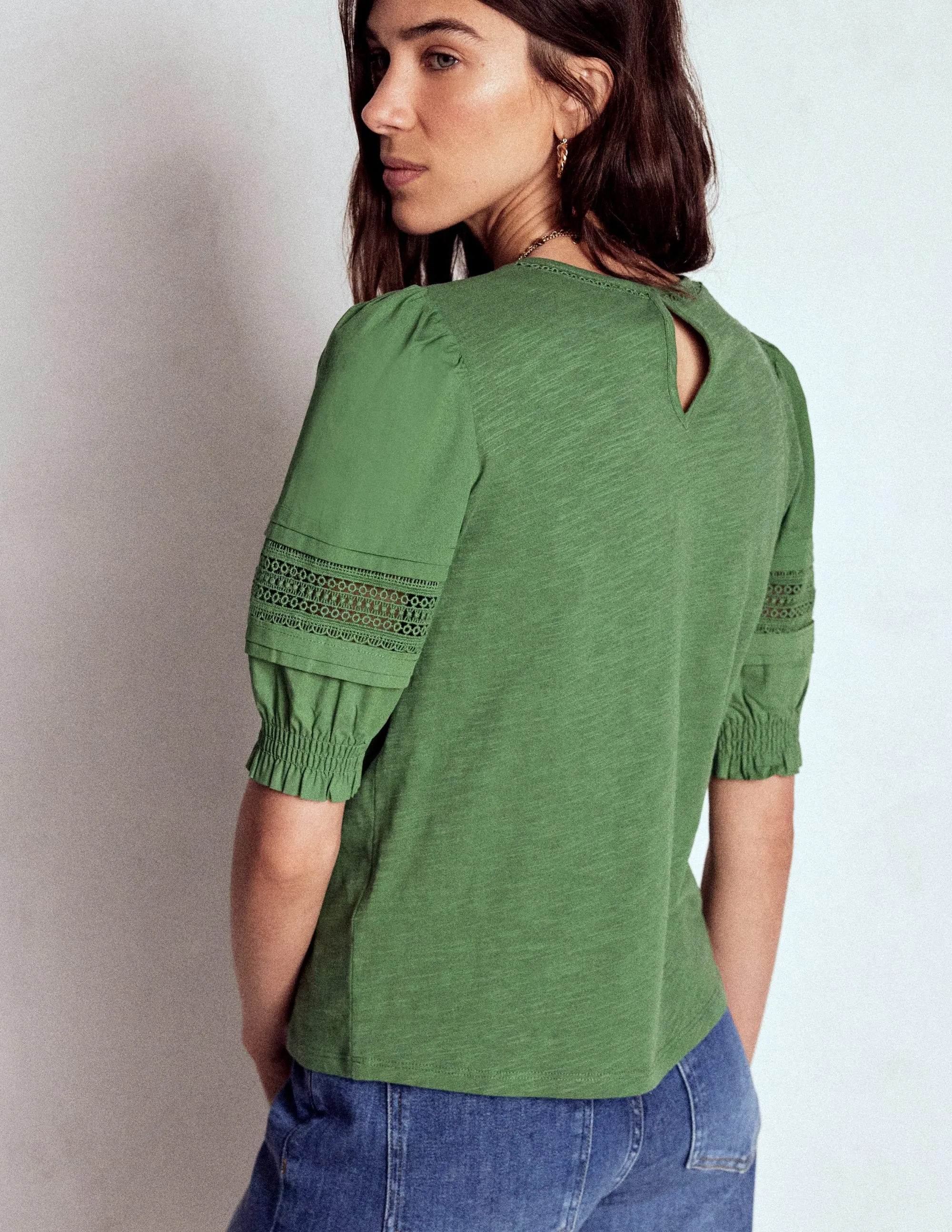 QuickRelease Closures ReinforcedEdges Lottie Puff Sleeve Top-Newt Green