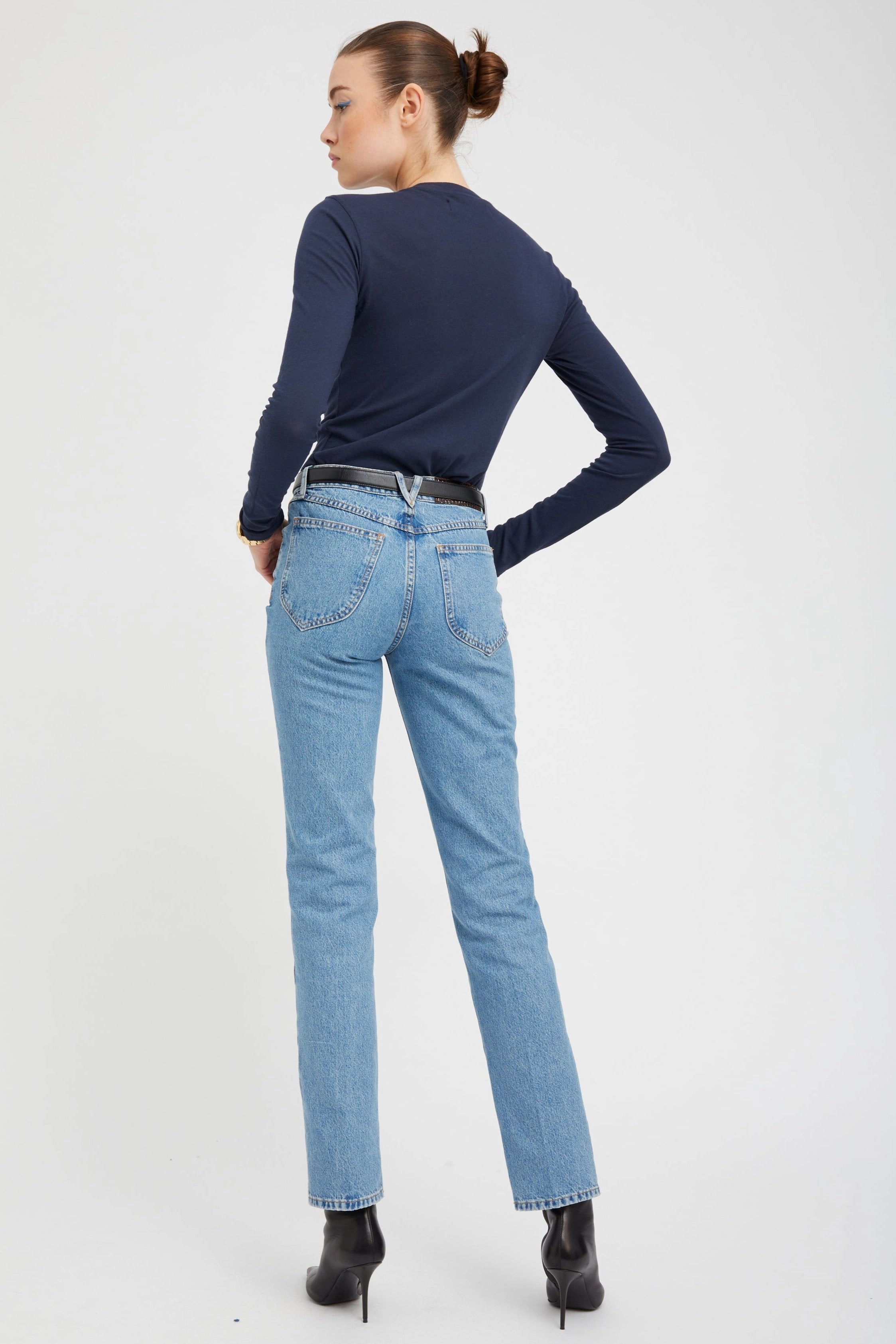 Lightweight Performance Fit Grace Straight Leg Denim