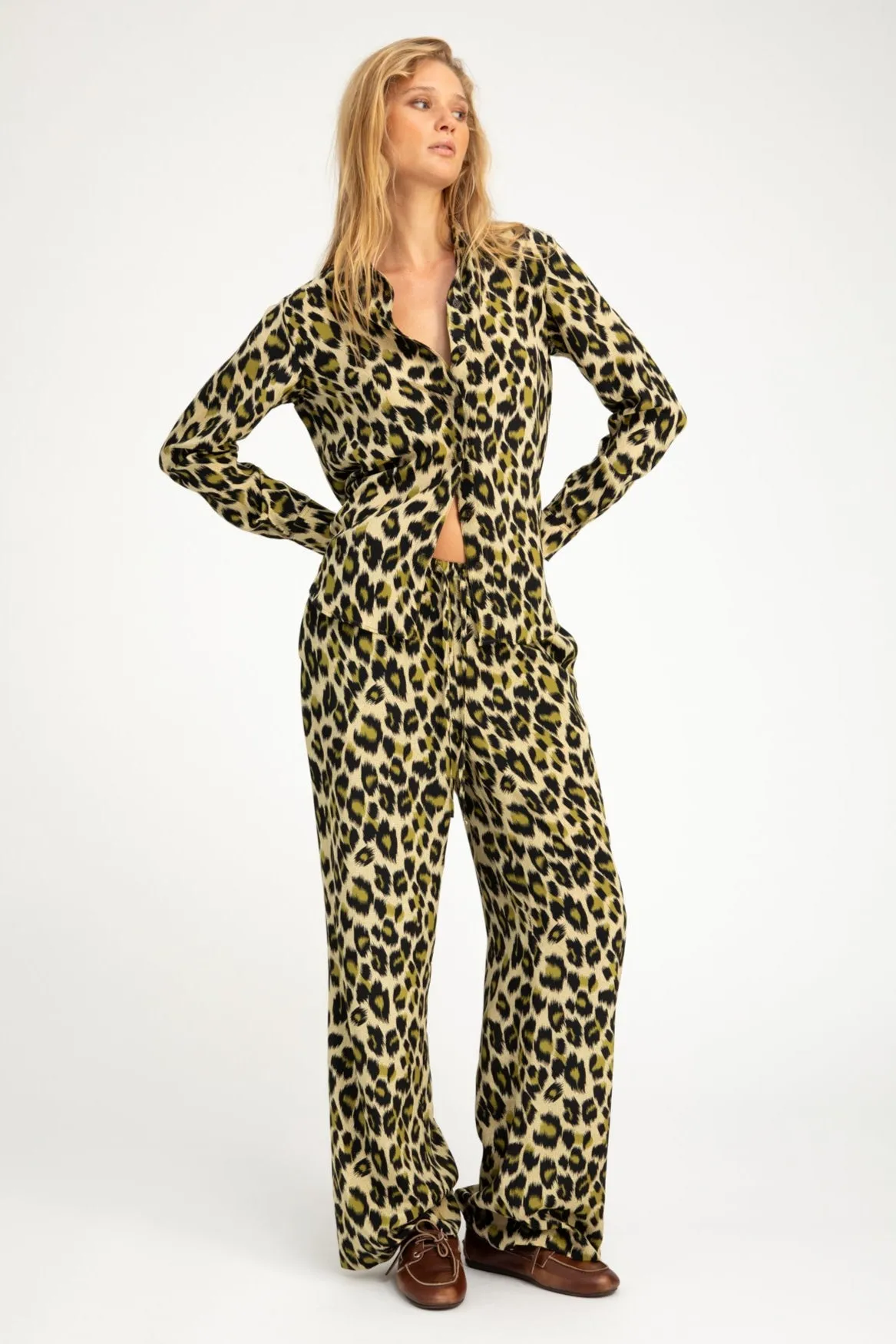 Green Leopard Silk Fitted Button Down SoftTouch Breathable Construction