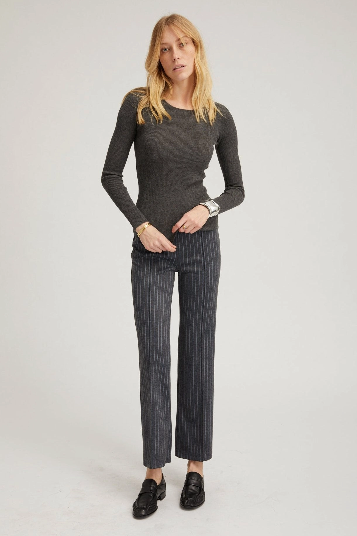 QuickRelease Closures Distressed Texture Grey Cashmere Long Sleeve Baby Tee