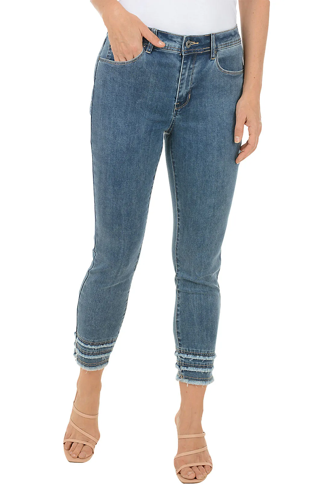 Triple Frayed Denim Crop Pant StretchMaterial Timeless Look