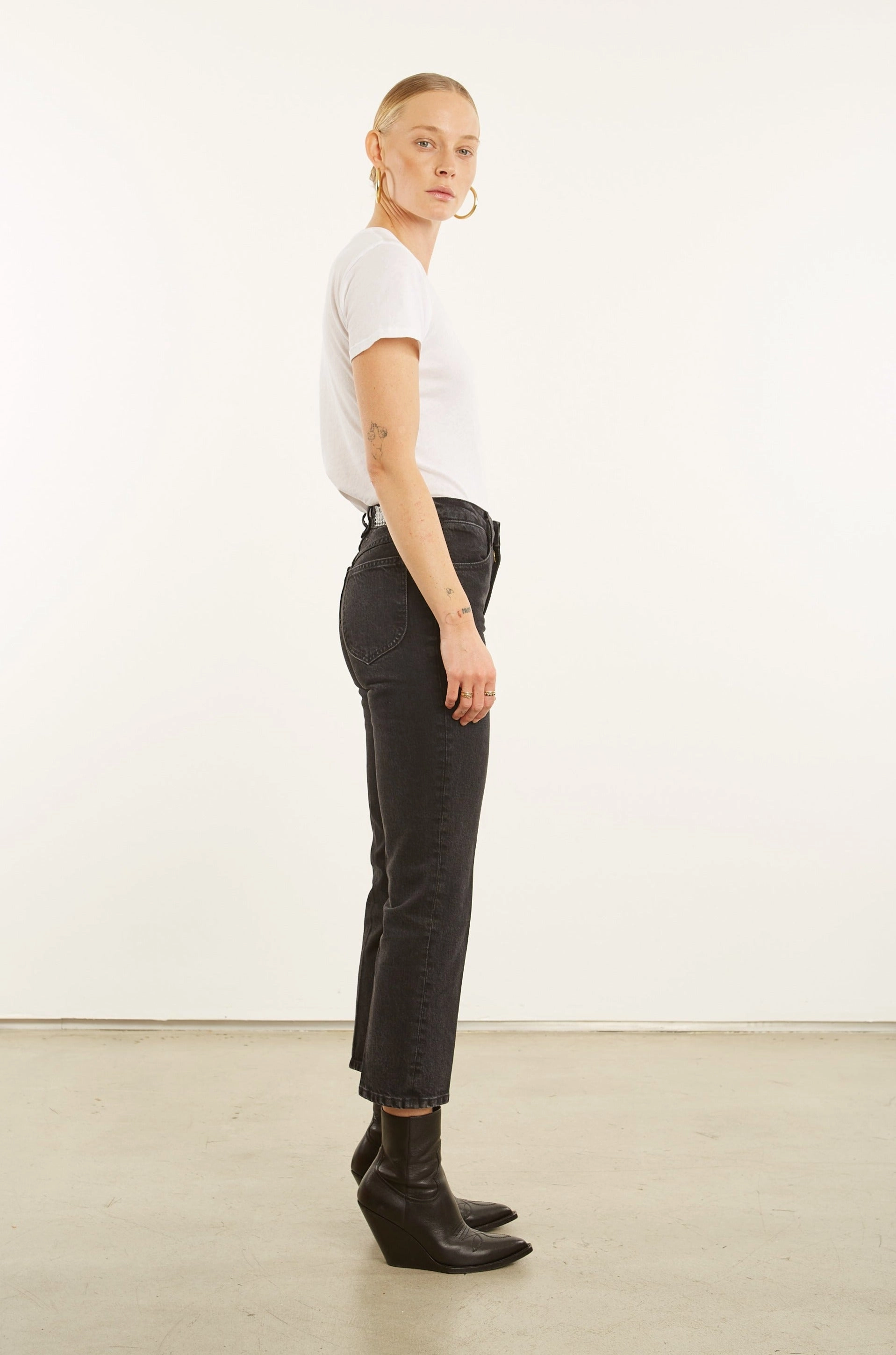 Jones Crop Straight Leg Denim Recycled Material Blend Odor Resistant Material