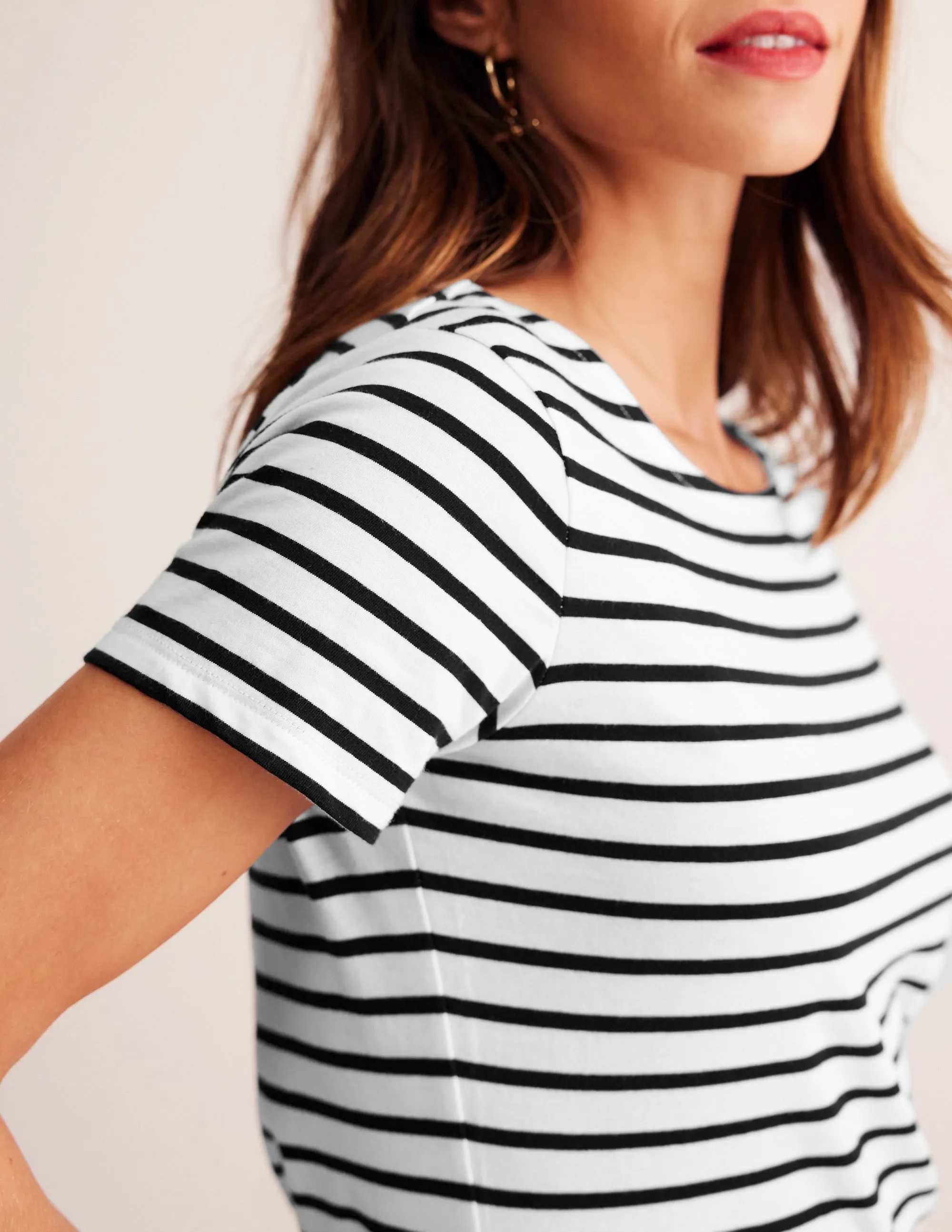PortableOption MoistureControl Ella Short Sleeve Breton-Ivory, Black