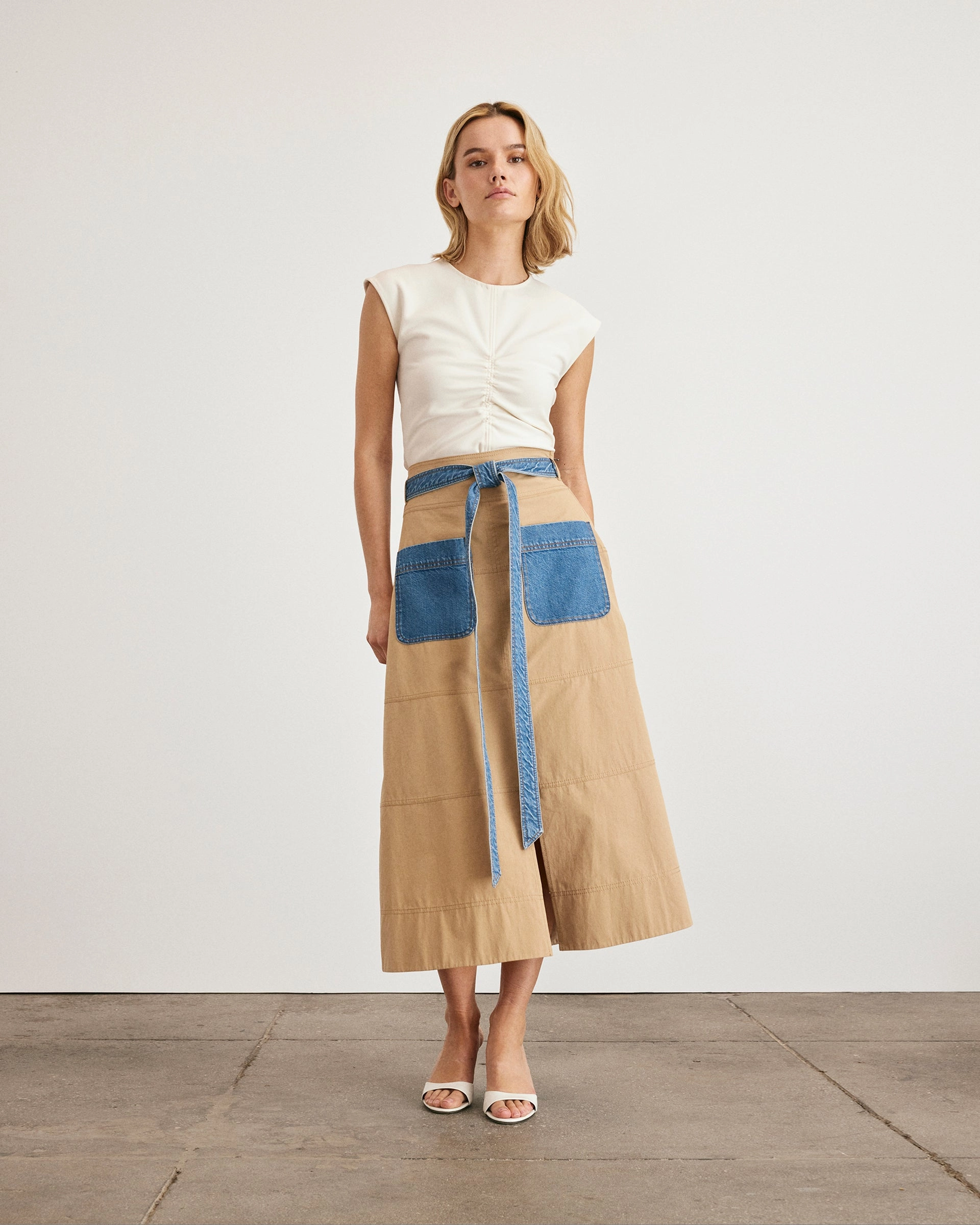 Hudson Skirt Seamless Waist Technology Soft Stretch