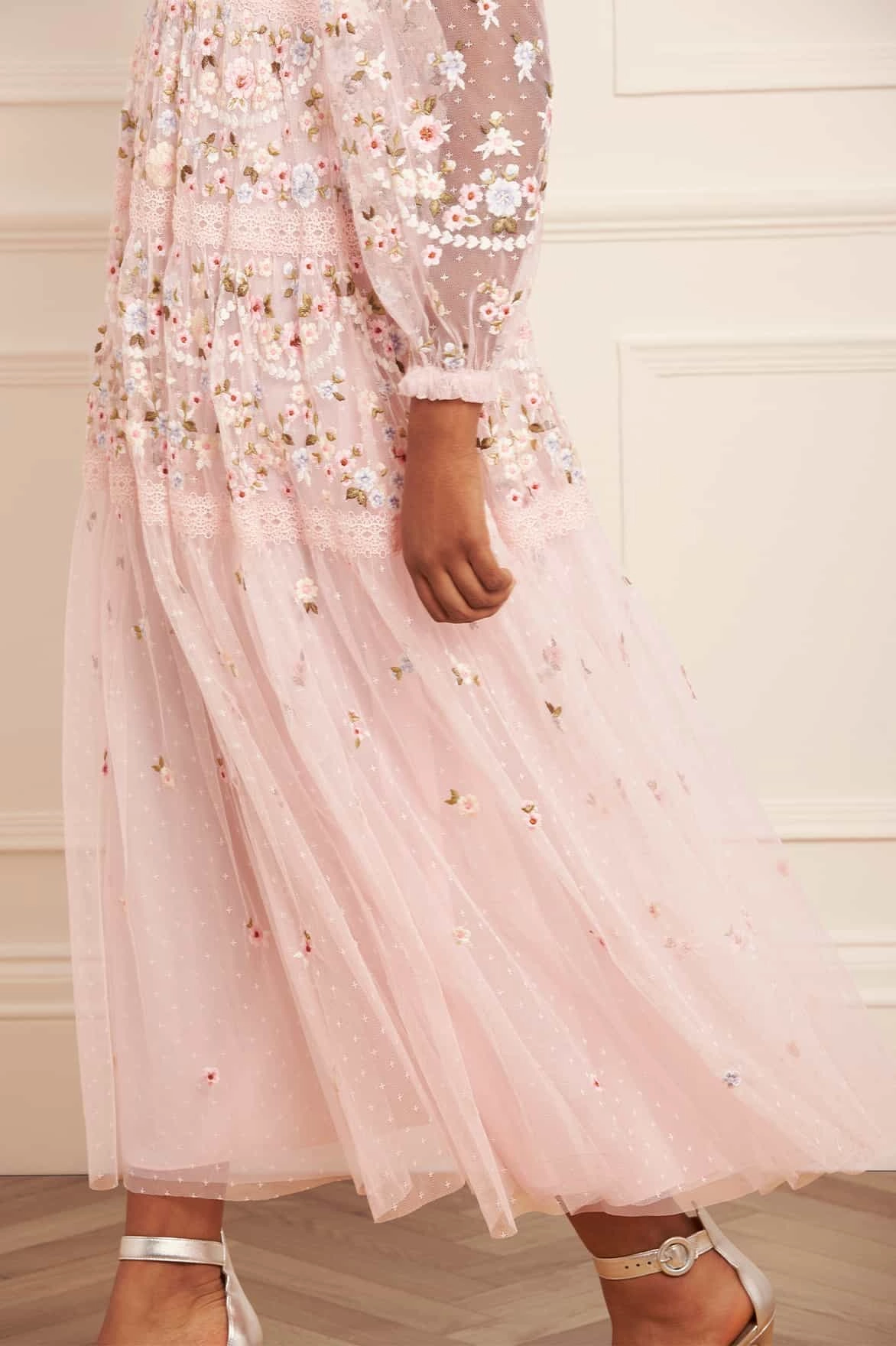 Earth Colors Professional Comfort Garland Ribbon Ankle Gown