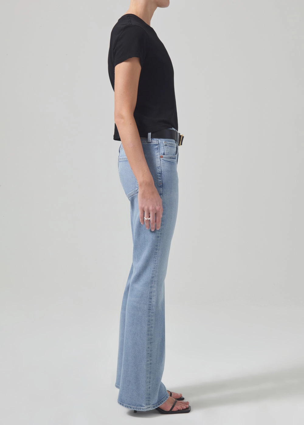 Reliable Fit Isola Flare 32" in Coastline