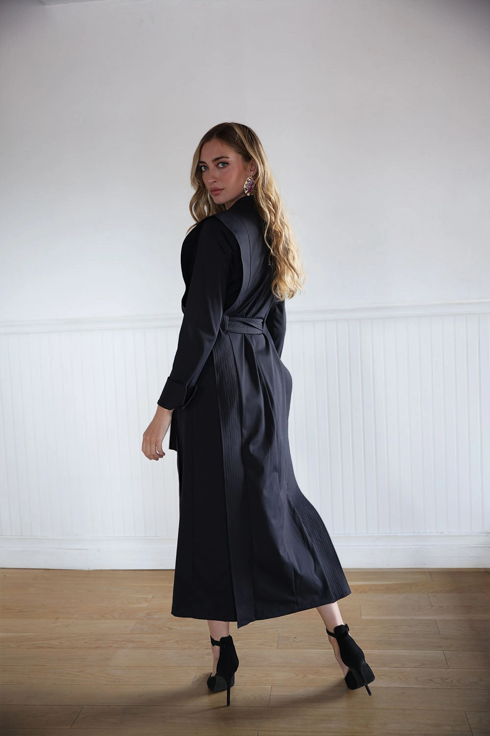 Issa Belted Midi Dress Fall Layer Modern Chic