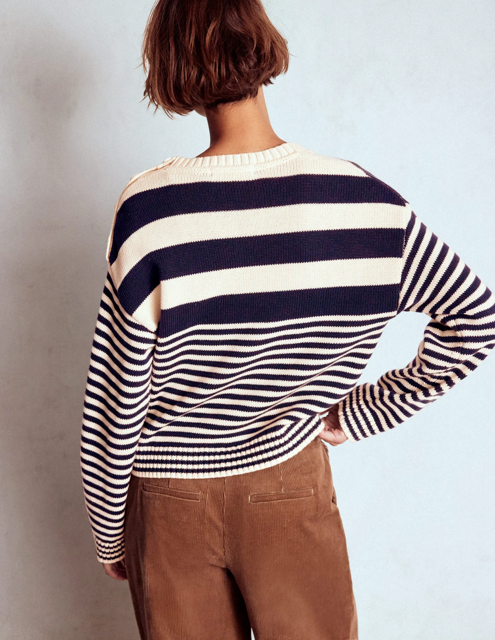 Jemma Chunky Cotton Jumper-Warm Ivory/ Navy Smooth Flatlock Seams