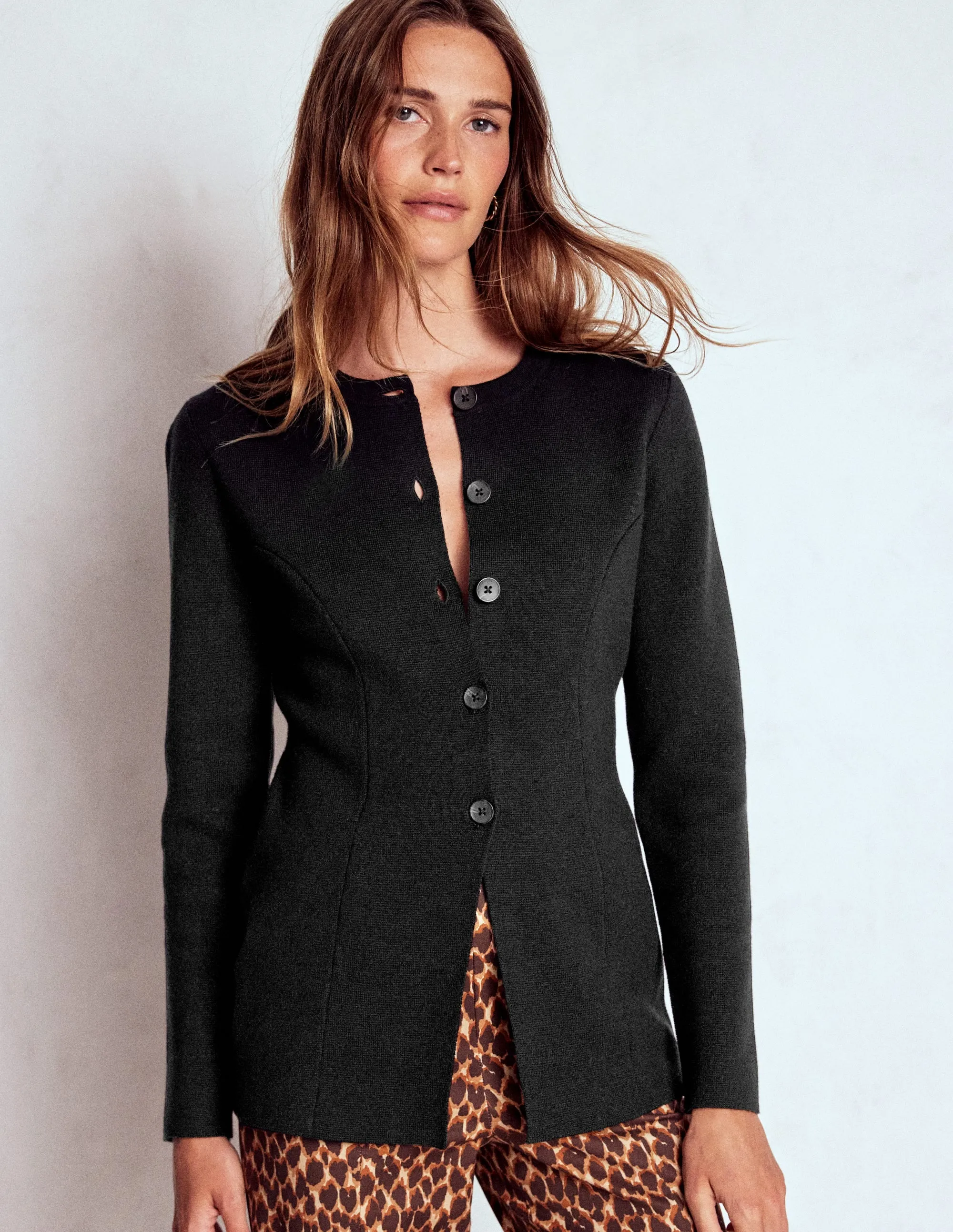 Balanced Stretch Structure Ribbed Detailing Joanna Fitted Knitted Jacket-Black