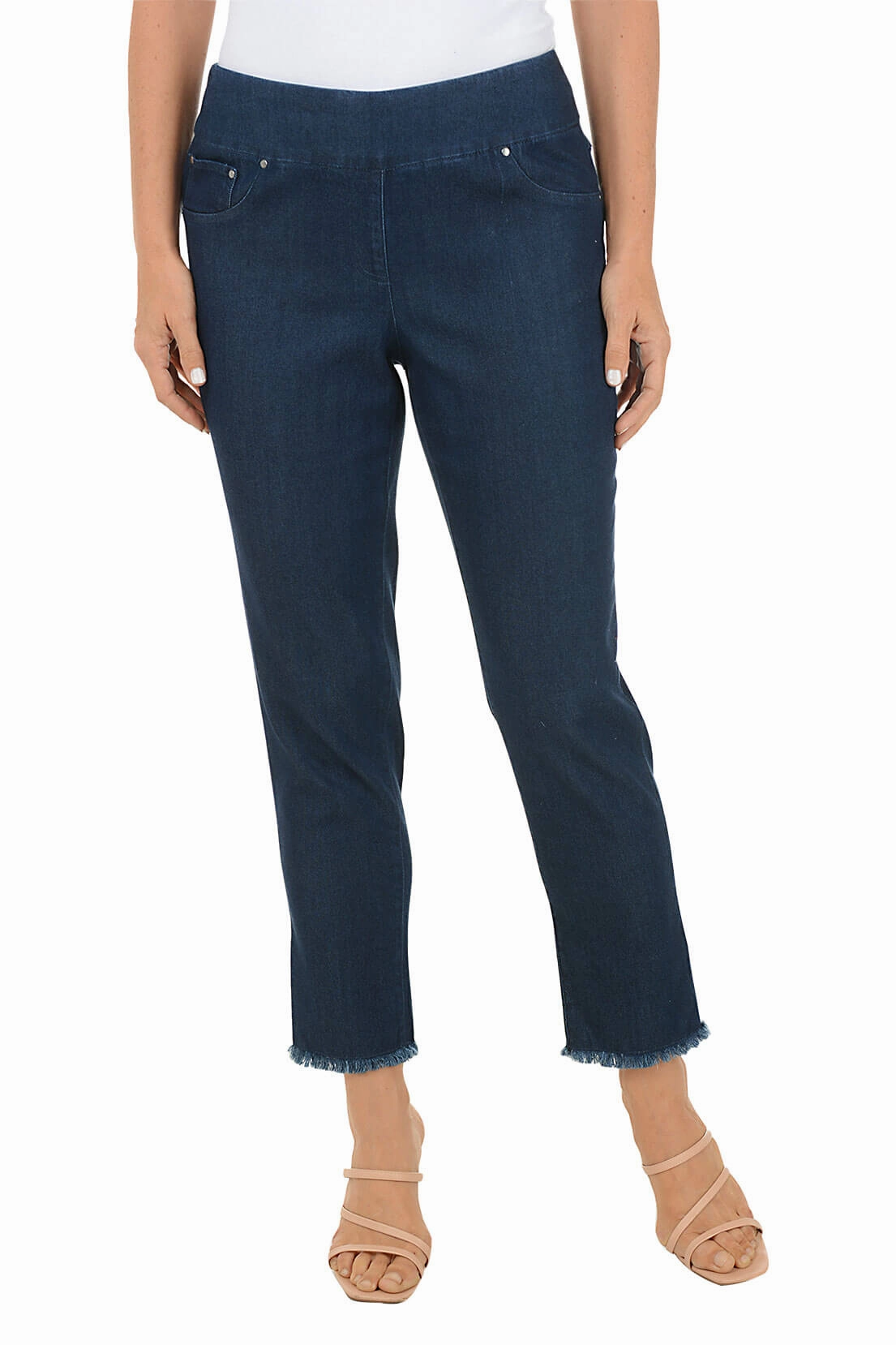 Frayed hem Casual Fit Tencel-Blend Denim Ankle Pant