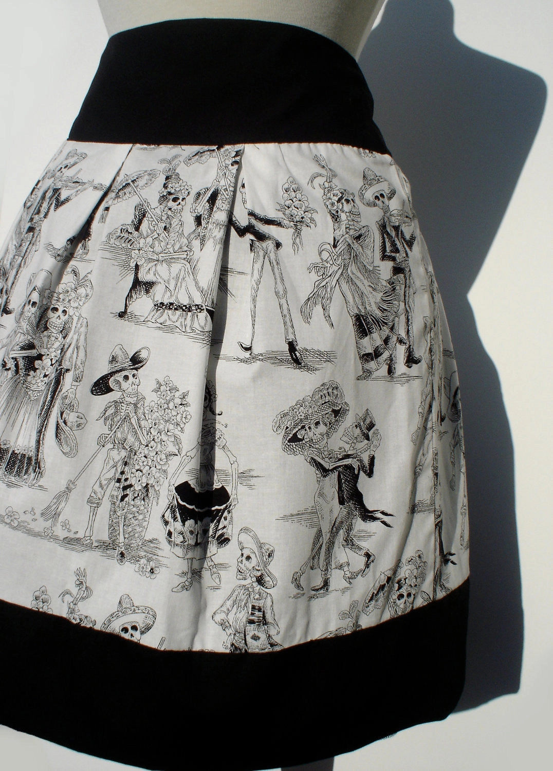 Non see through Metallic Finish Black and White Catrina Skulls Day of the Dead Skirt #S-RS720
