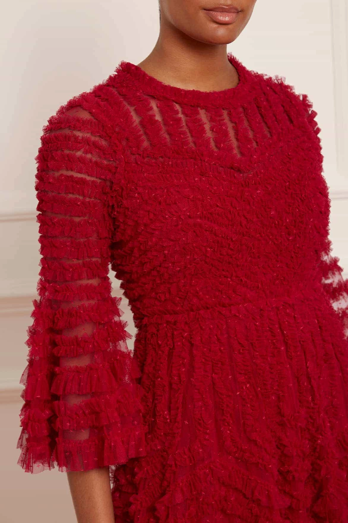 La Vie En Rose Round Neck Gown Velvet-Touch Non-Iron