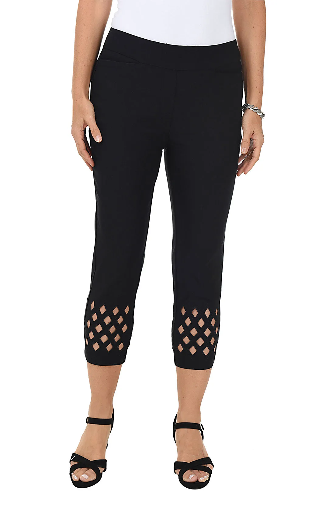 LowMaintenanceFabric Diamond Eyelet Pull-On Capri Pant