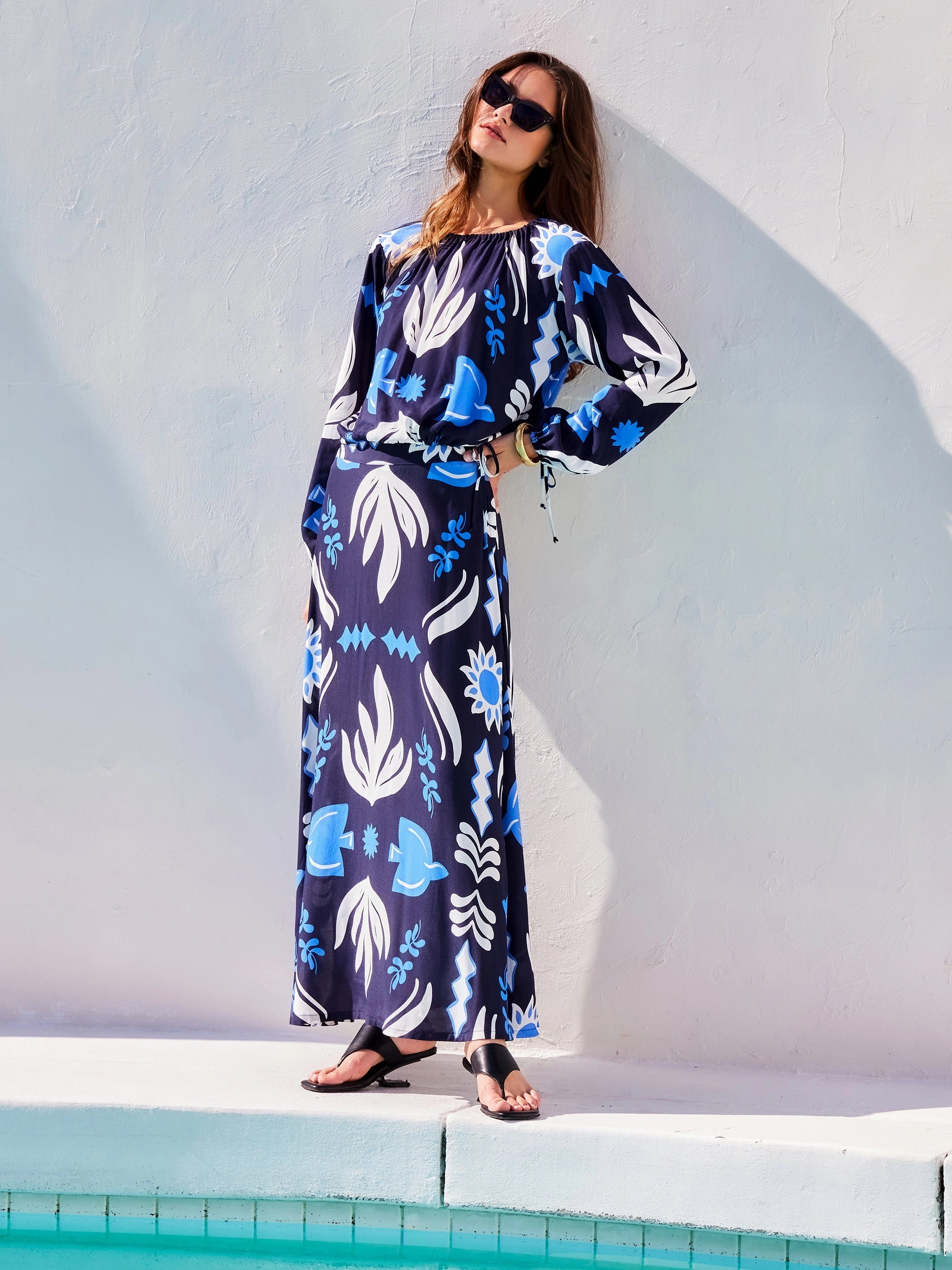 Future Fashion Outfit Diary Lexi Skirt in Navy Print