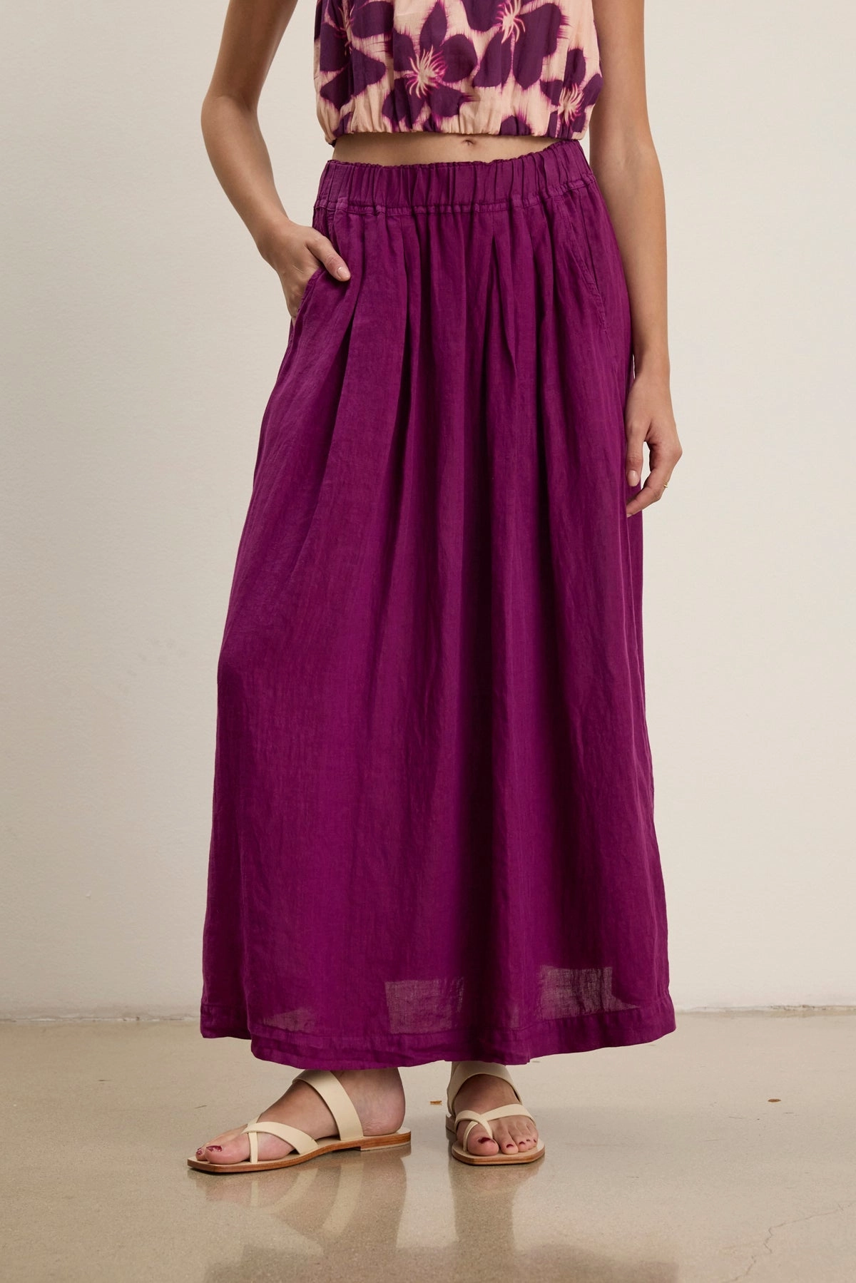Comfortable Feel Sophisticated Mood Linda Linen Maxi Skirt in Grapes