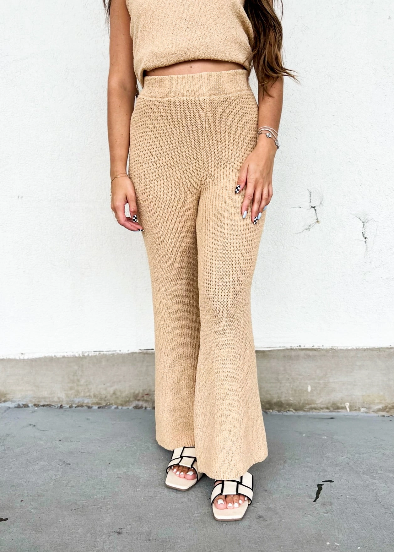 Soft Waist Fashion Fit WENDY KNIT FLARE PANTS