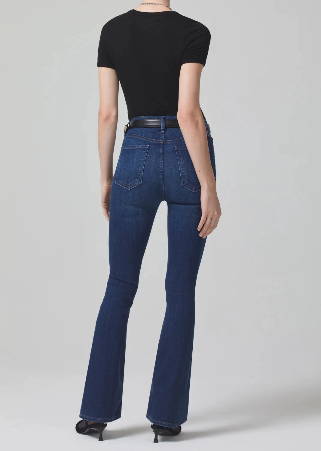 Lilah High Rise 30" Bootcut in Provance Modern Outfit