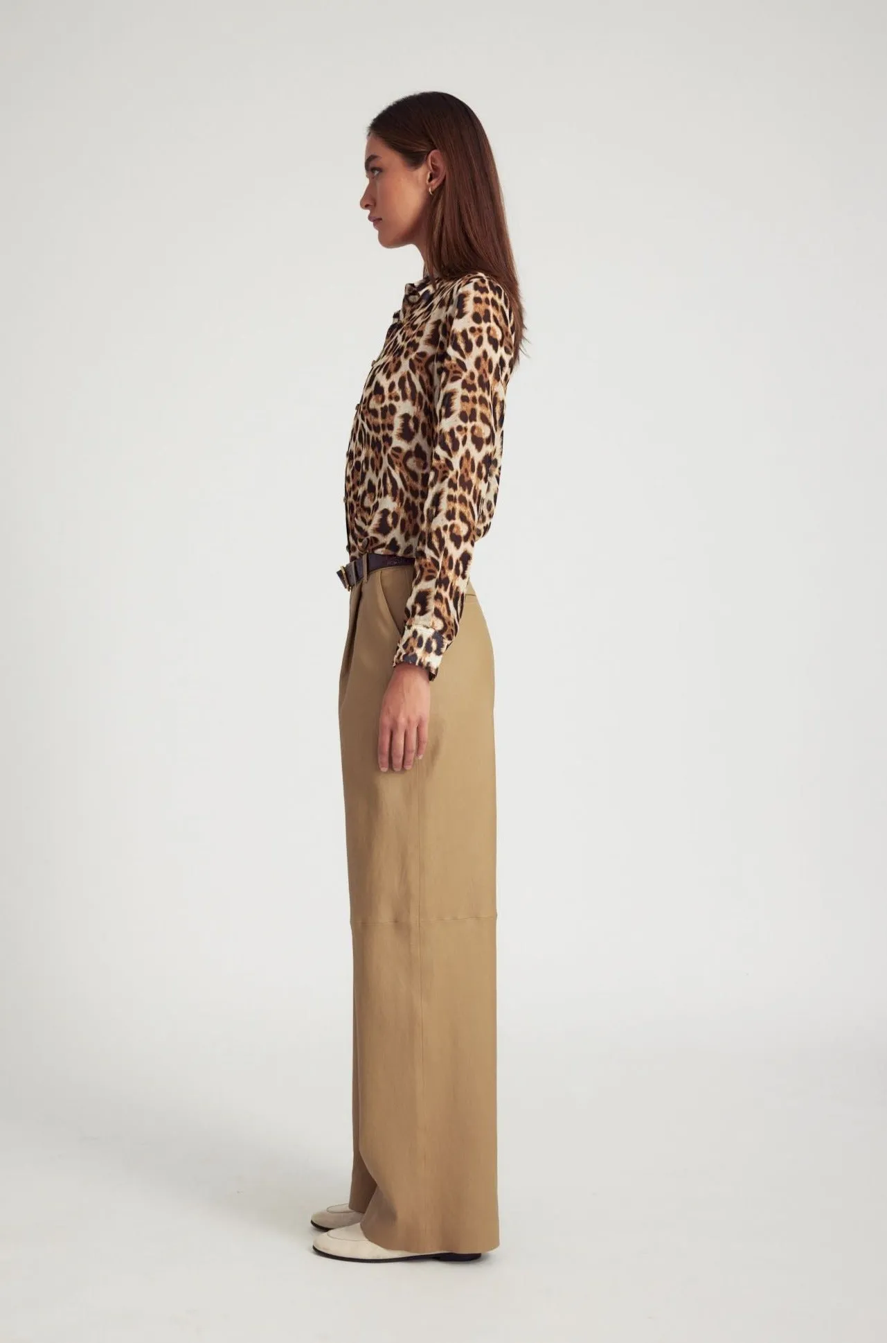 Leopard Silk Fitted Button Down Bold Design