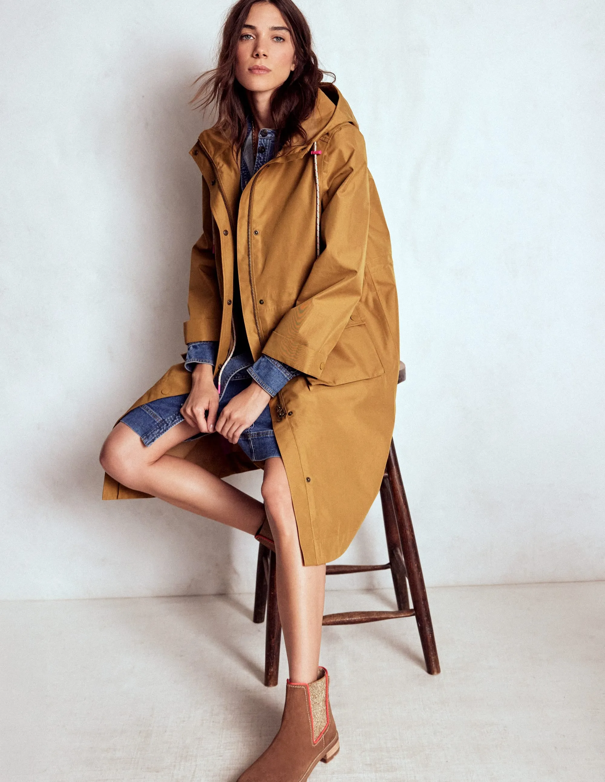 Wrinkle Free Texture Longline Rain Mac-Hazelnut Brown