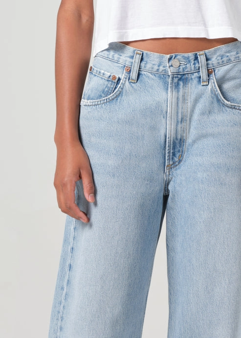 Simple Fit Low Curve Jean in Force