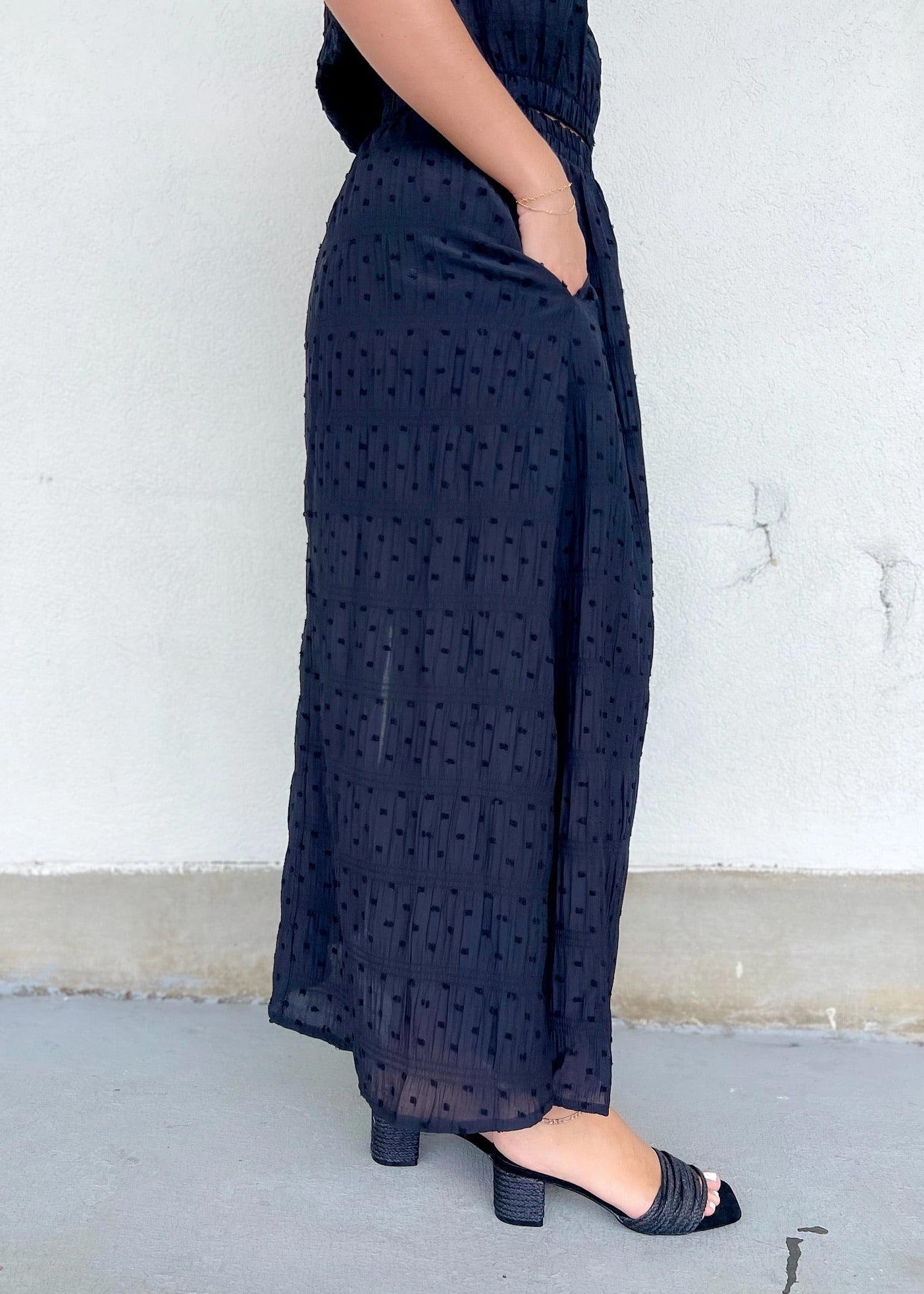 MALIA TEXTURED MIDI SKIRT Plant Based Material Daily Favorite