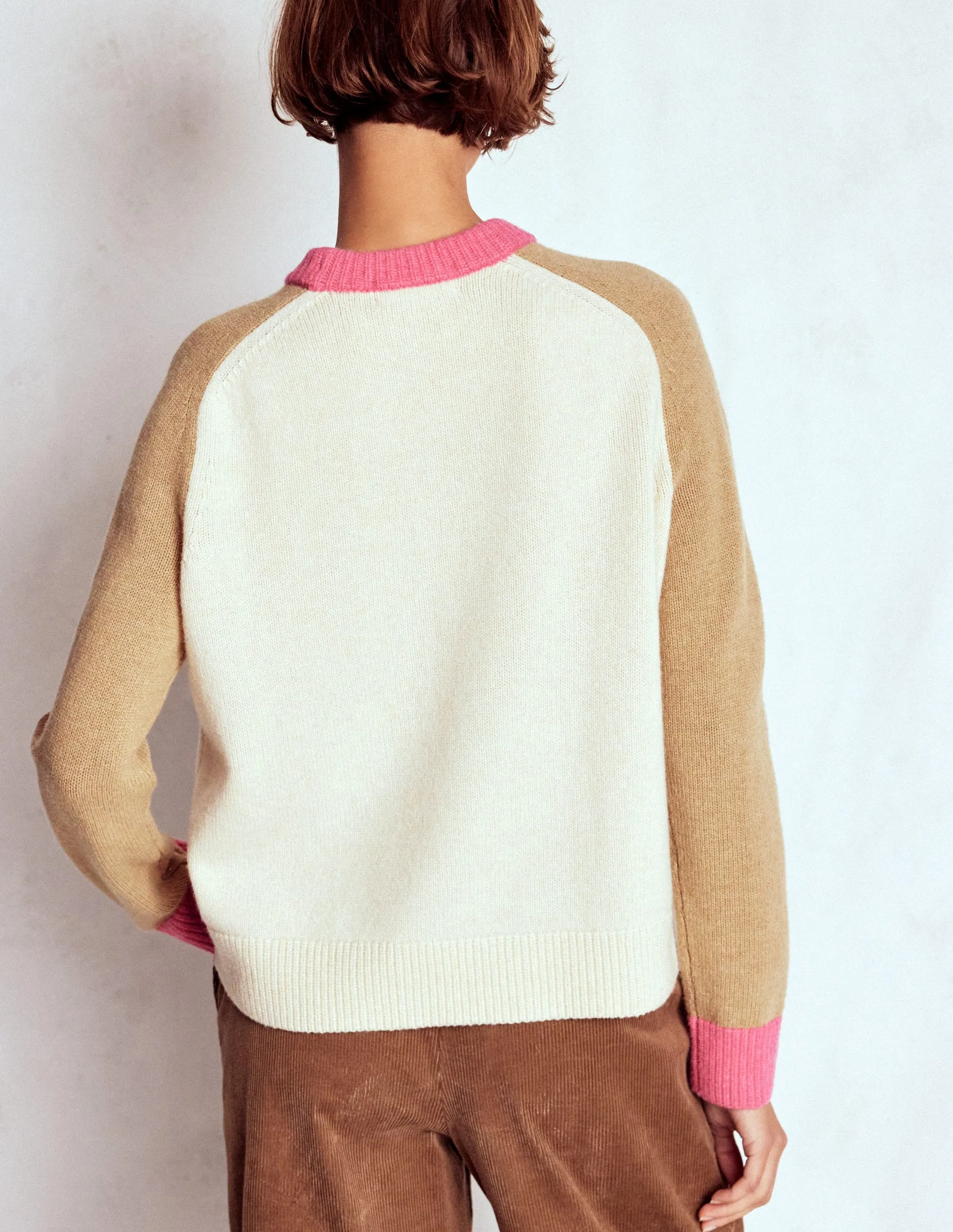 Casual Outfit FadeResistant Yarn Marion Merino Jumper-Warm Ivory, Colourblock