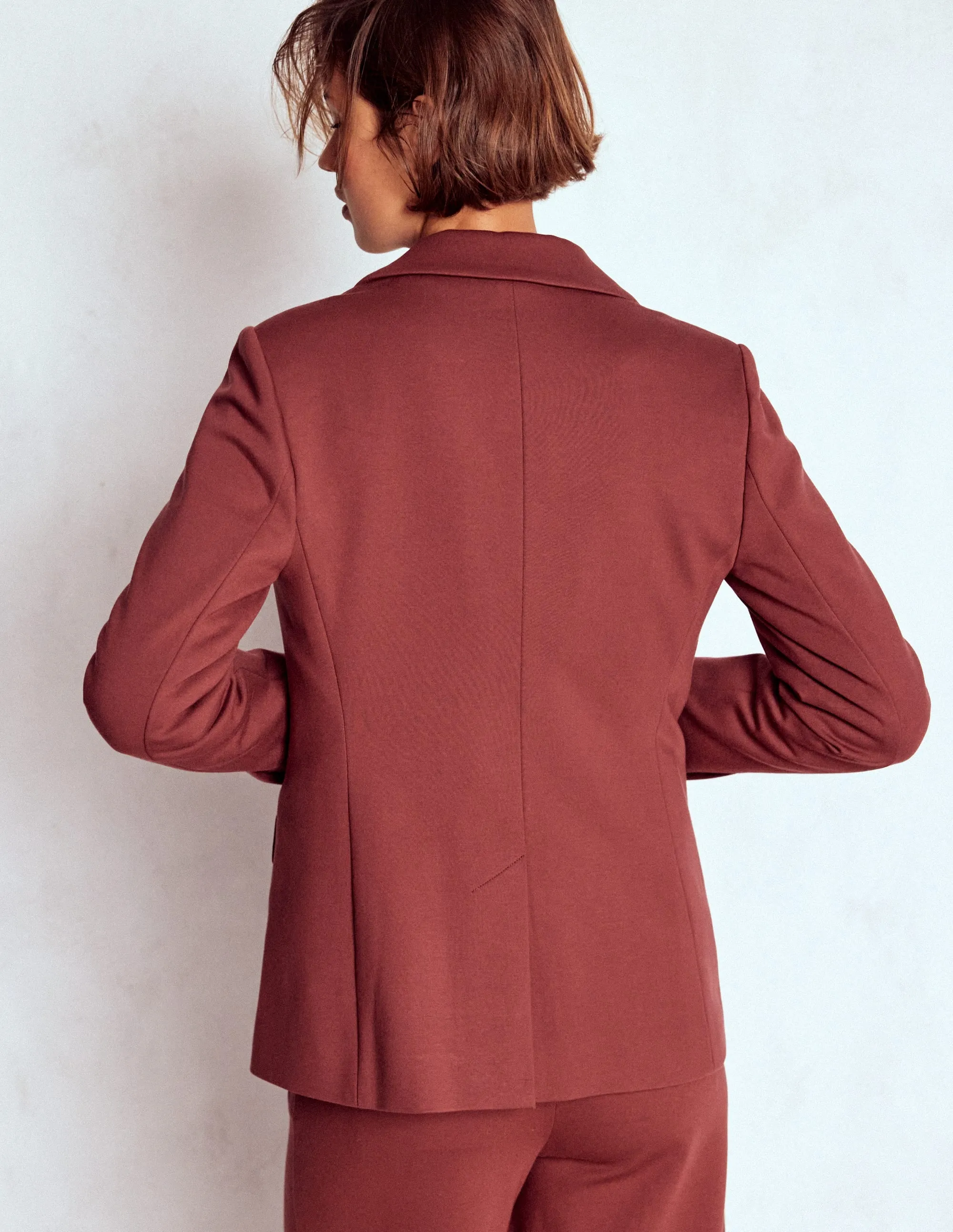 ElasticCuffs Tailored Silhouette Marylebone Ponte Blazer-Chestnut