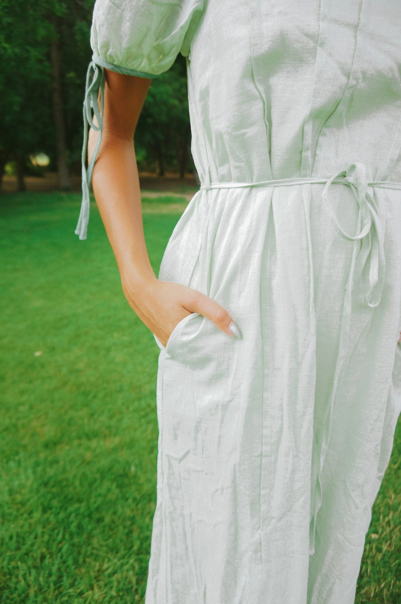 Maycie Dress Elegant knee-length dress Light Motion