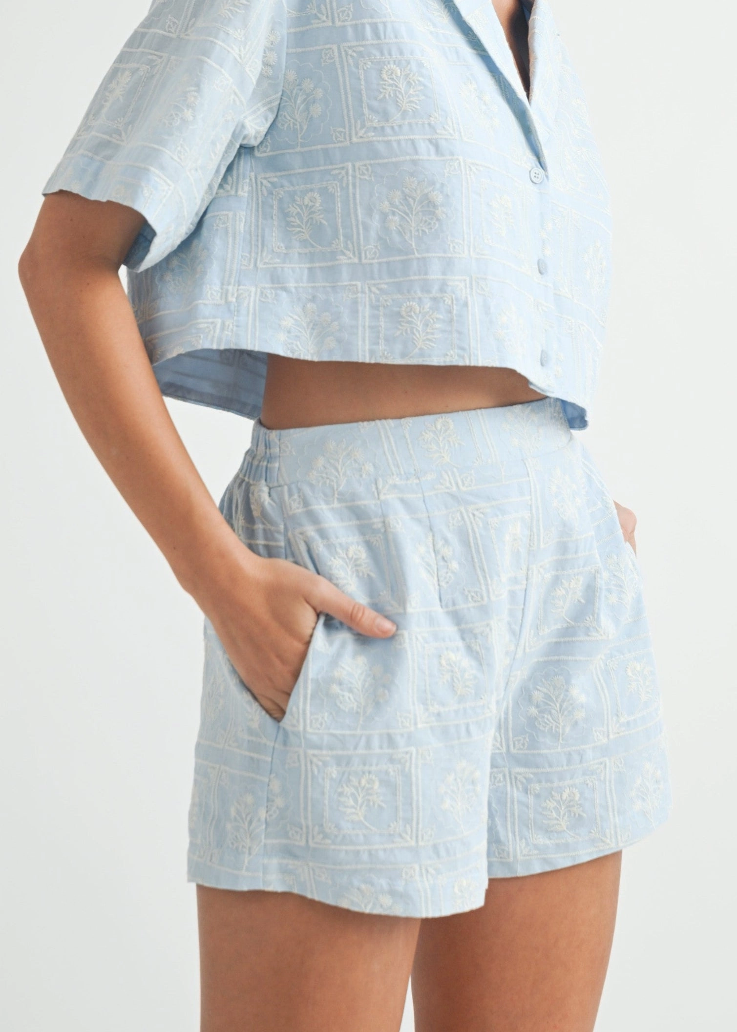 MIA EMBROIDERED BLUE SHORTS Smart Casual