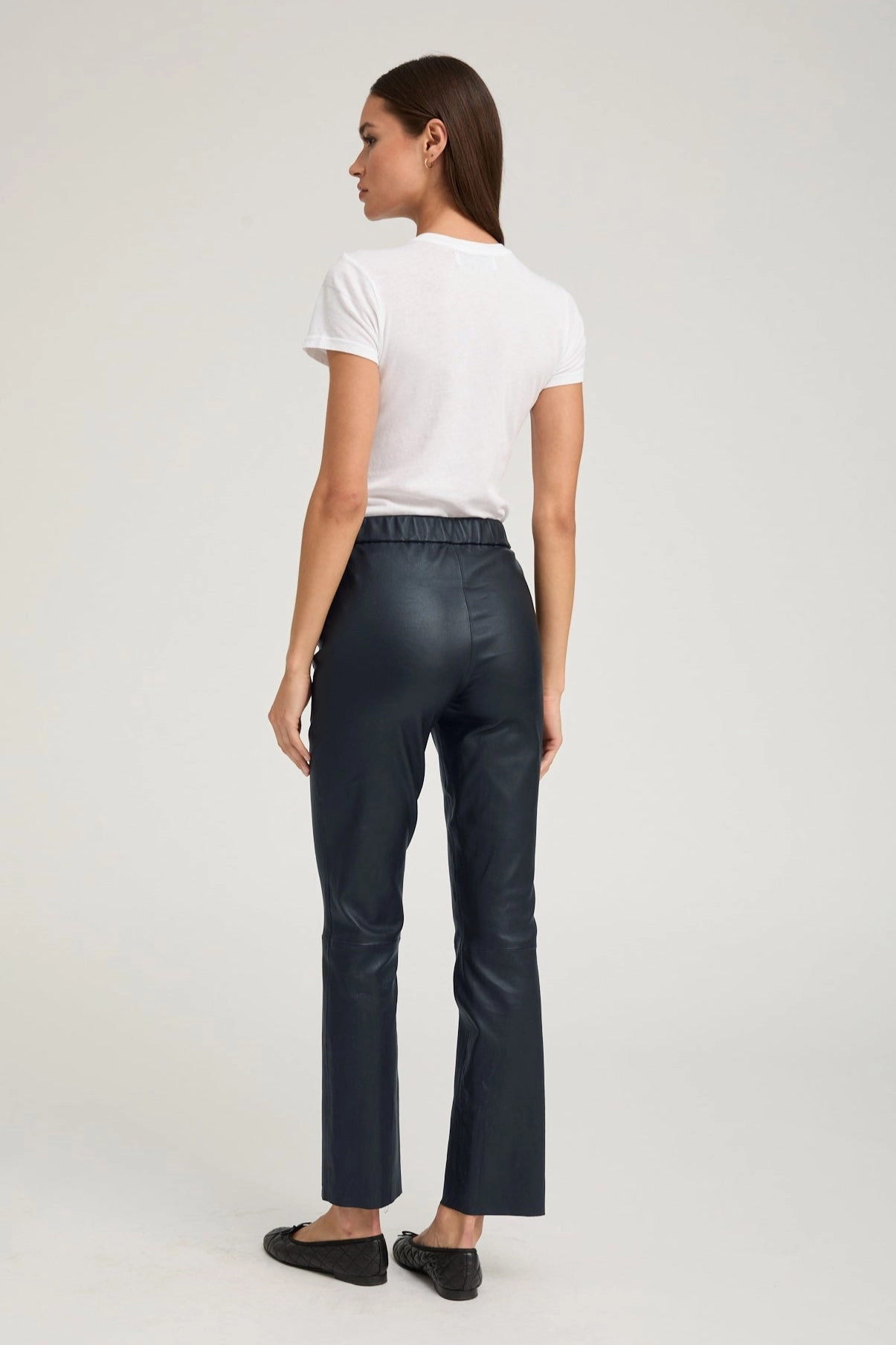 Minimal Look Comfort Stretch Midnight Leather Sophia Pull On