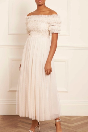 Casual and Comfy Midsummer Lace Bodice Off-Shoulder Ankle Gown
