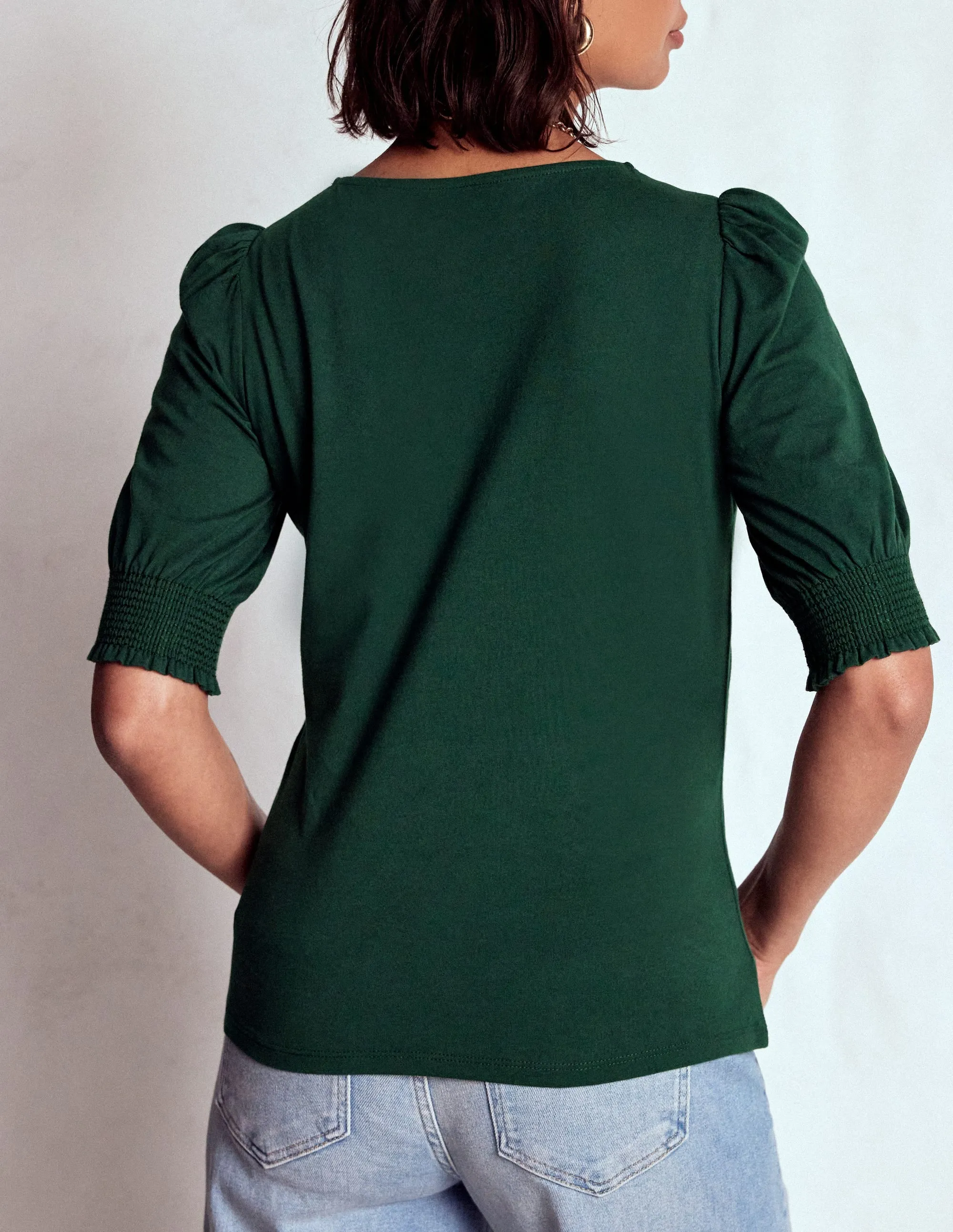 FourWay Stretch Fabric Pocket Reinforcement Short Sleeve Smocked Cuff Top-Green Pine