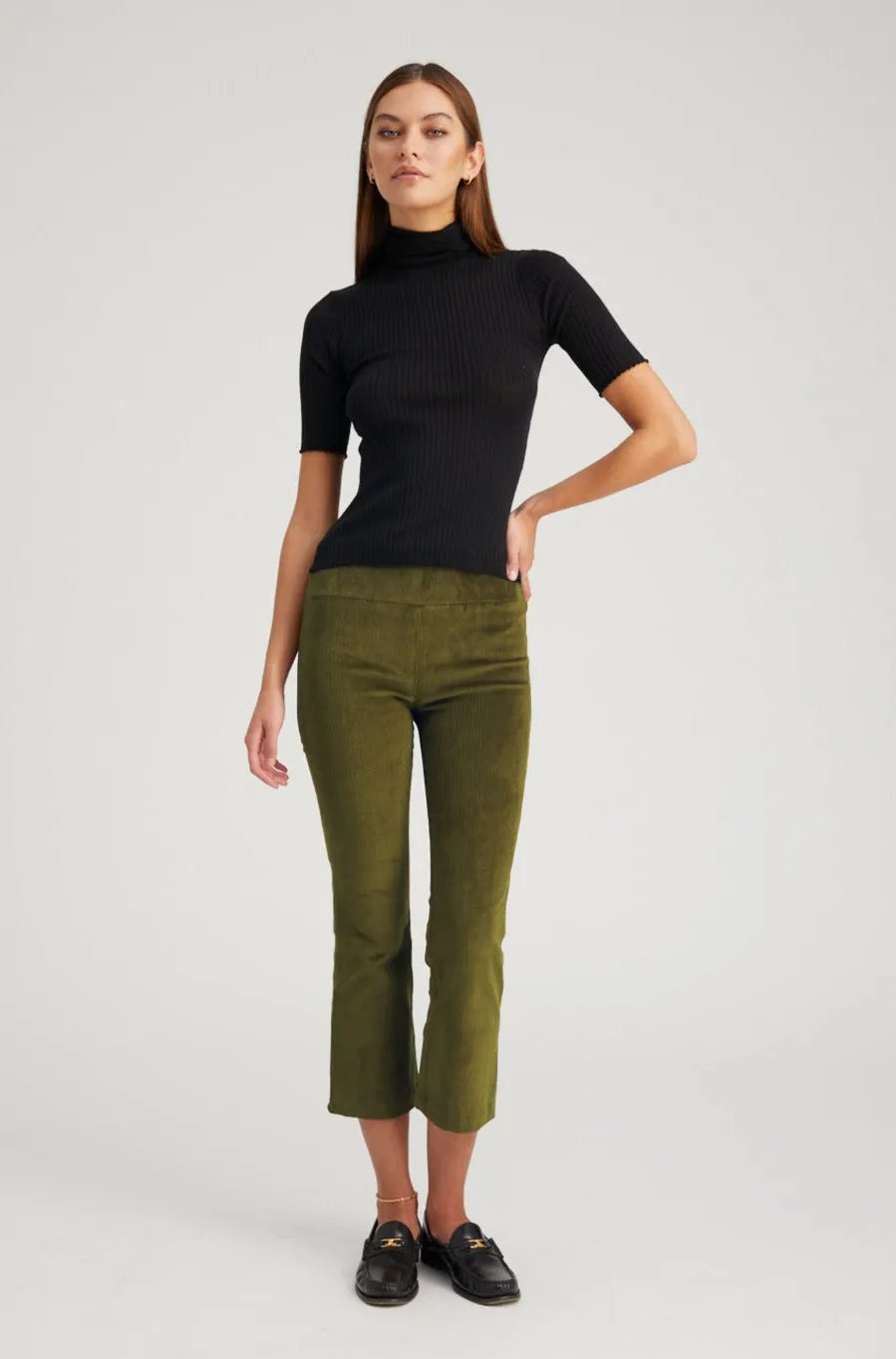Flexible Knee Articulation Moss Corduroy Crop Flare Pants