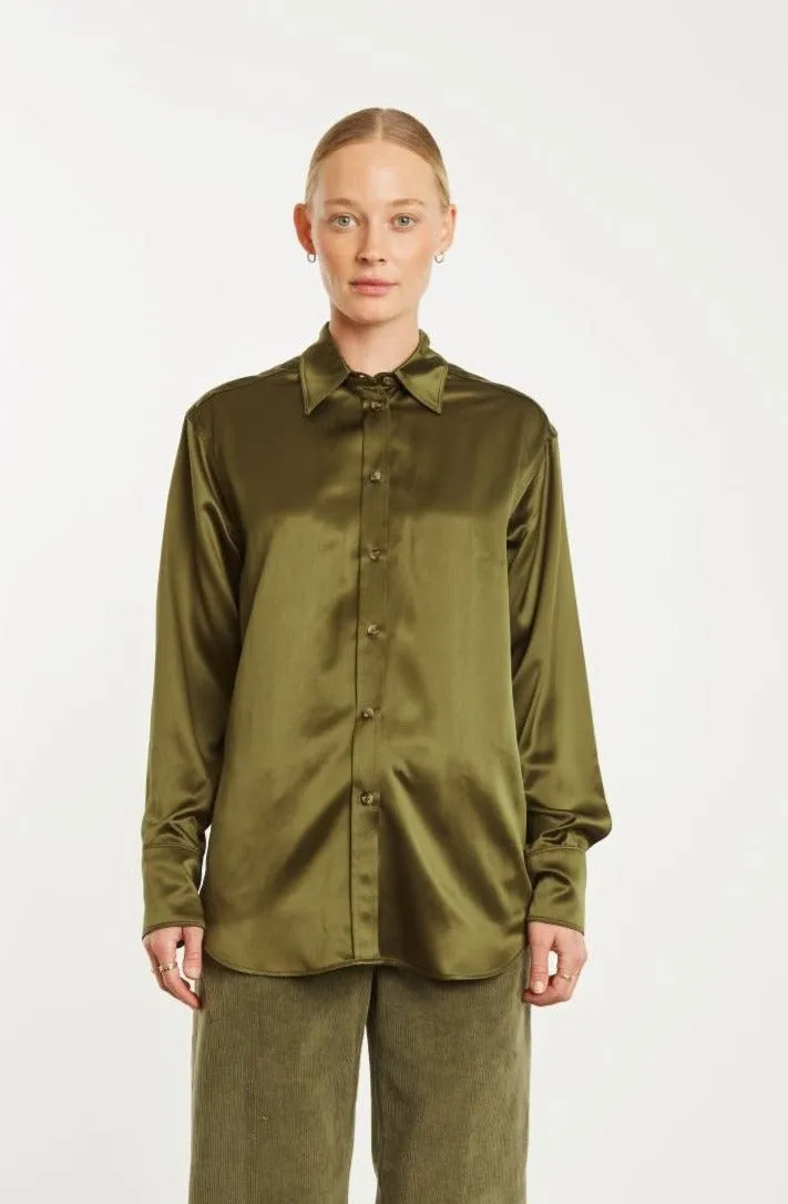 Reinforced Neckline Detail Cold Weather Moss Silk Slim Button Down