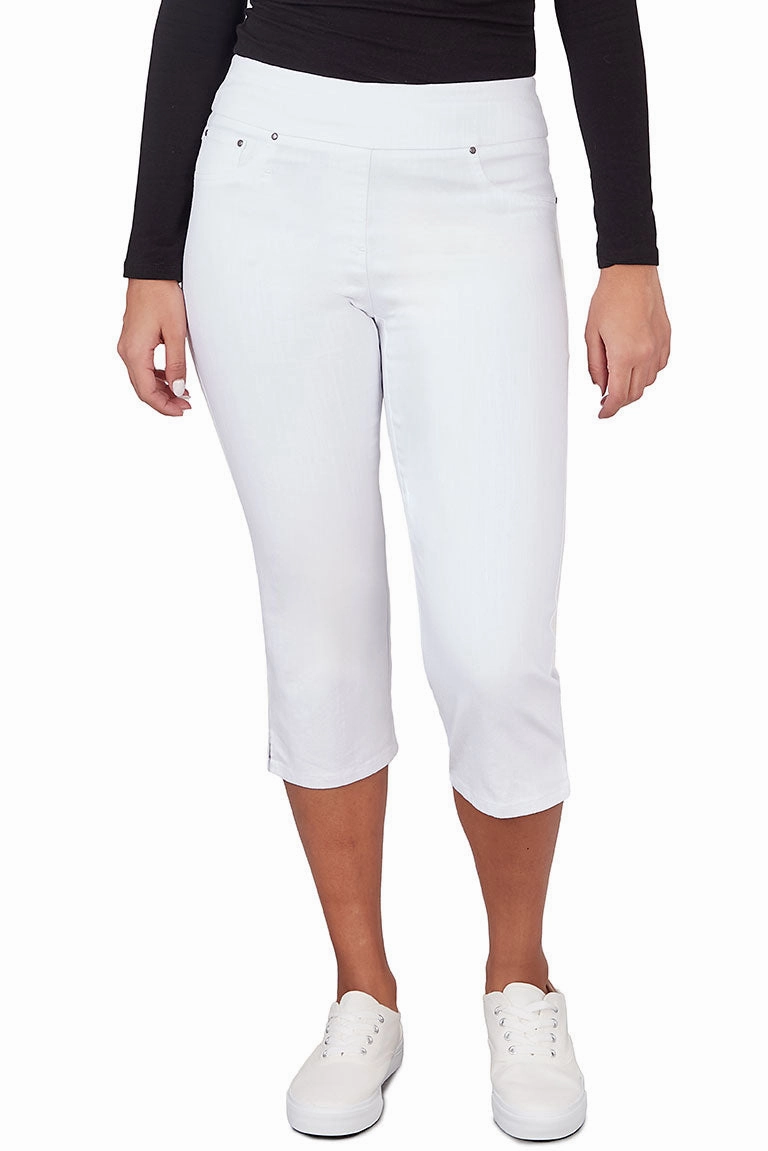Effortless Wear Pull-On Stretch Denim Capri Pant