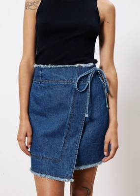 Slim Modern Casual Option NISE BLUE JEAN MINI SKIRT