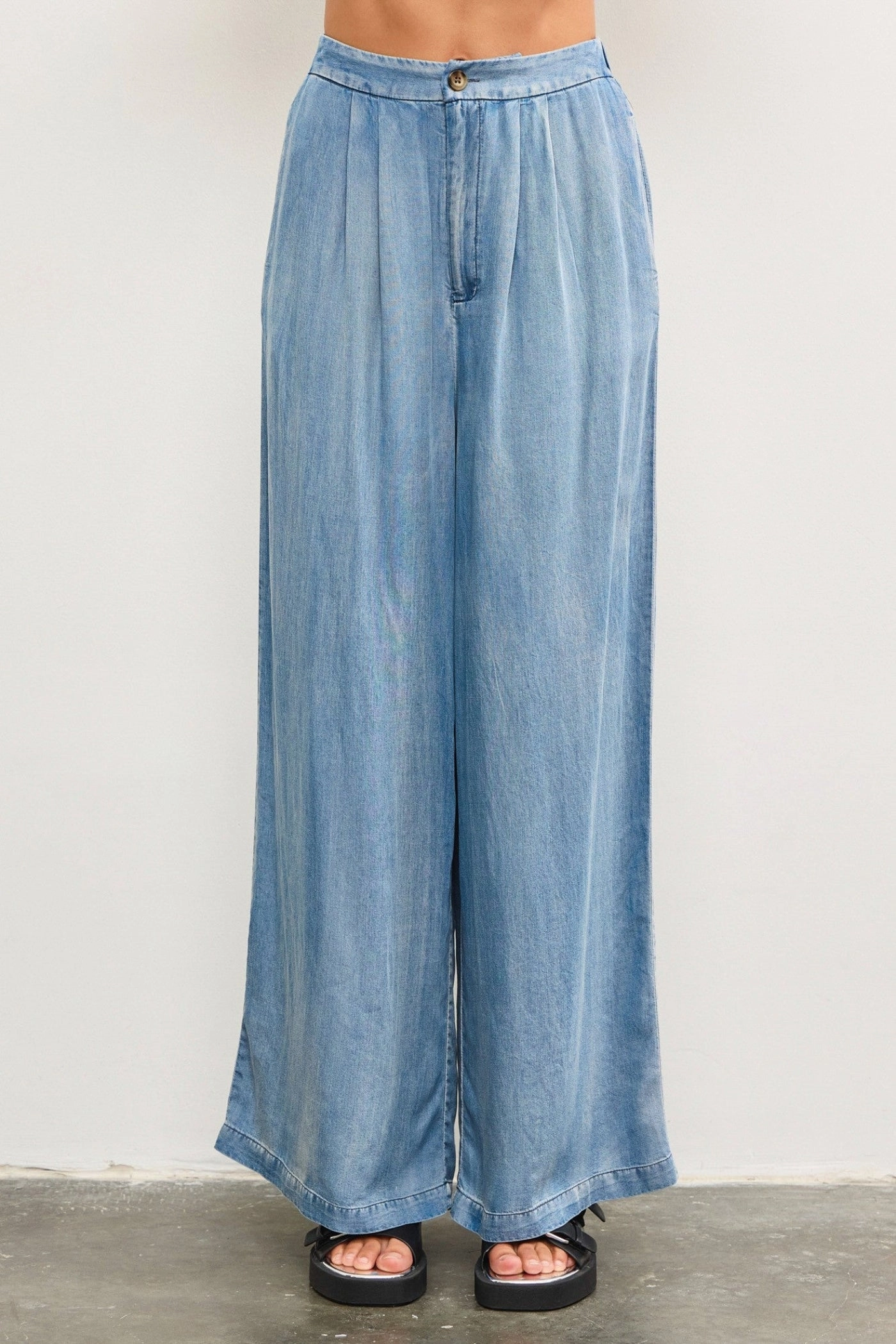Light Wear All Fit Design MADDIE DENIM WIDE-LEG PANTS