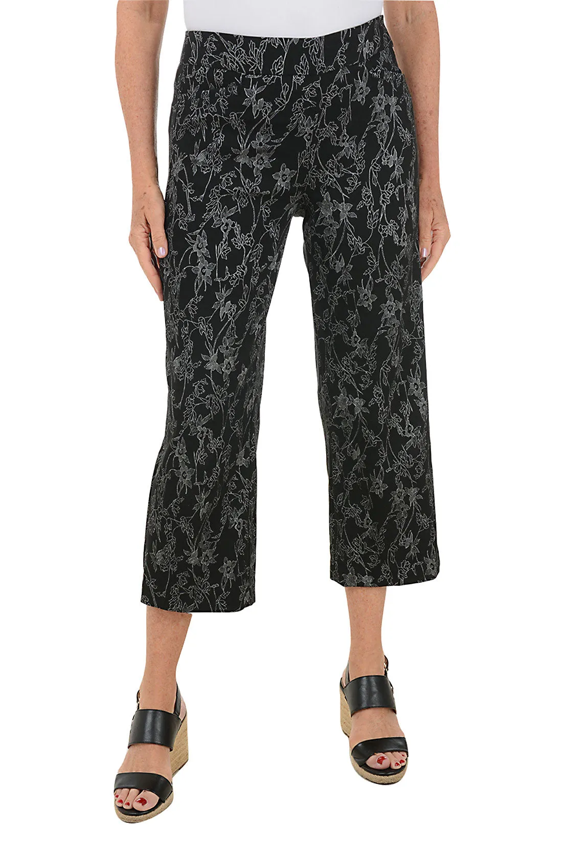 Floral Jacquard Wide Leg Crop Pant Sport Performance