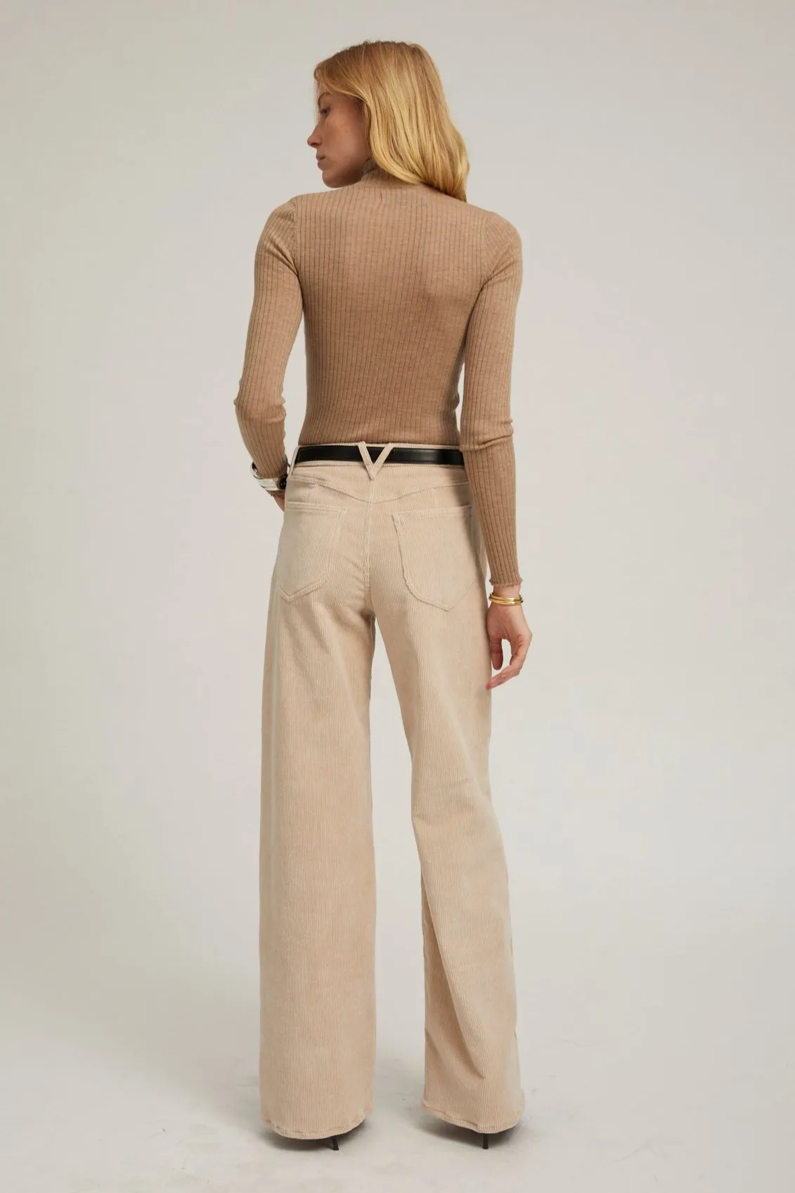 Skinny Fit Outdoor Layer Oat Corduroy Wide Leg Trousers
