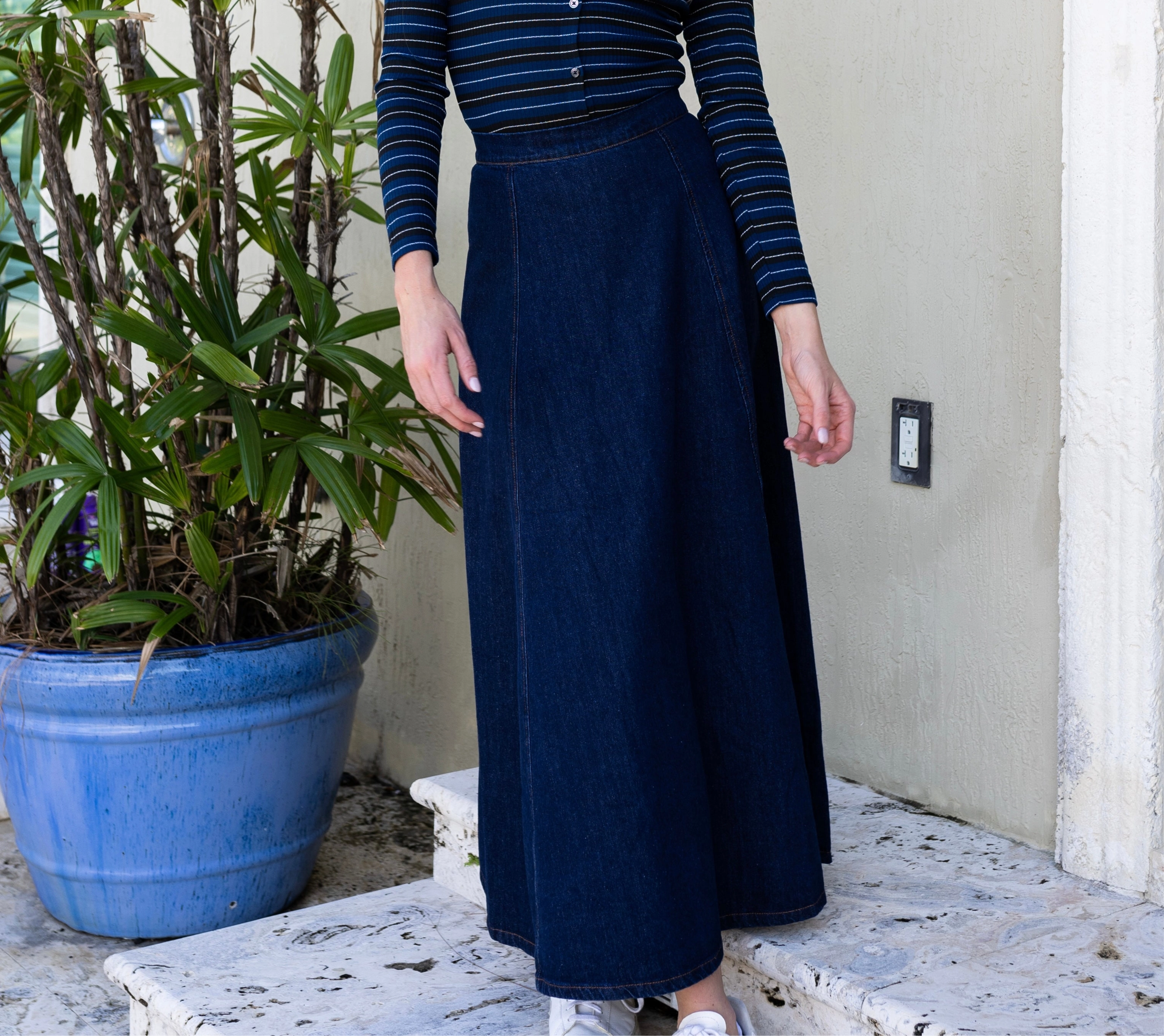Jane Denim Skirt | Blue Streetwear Look