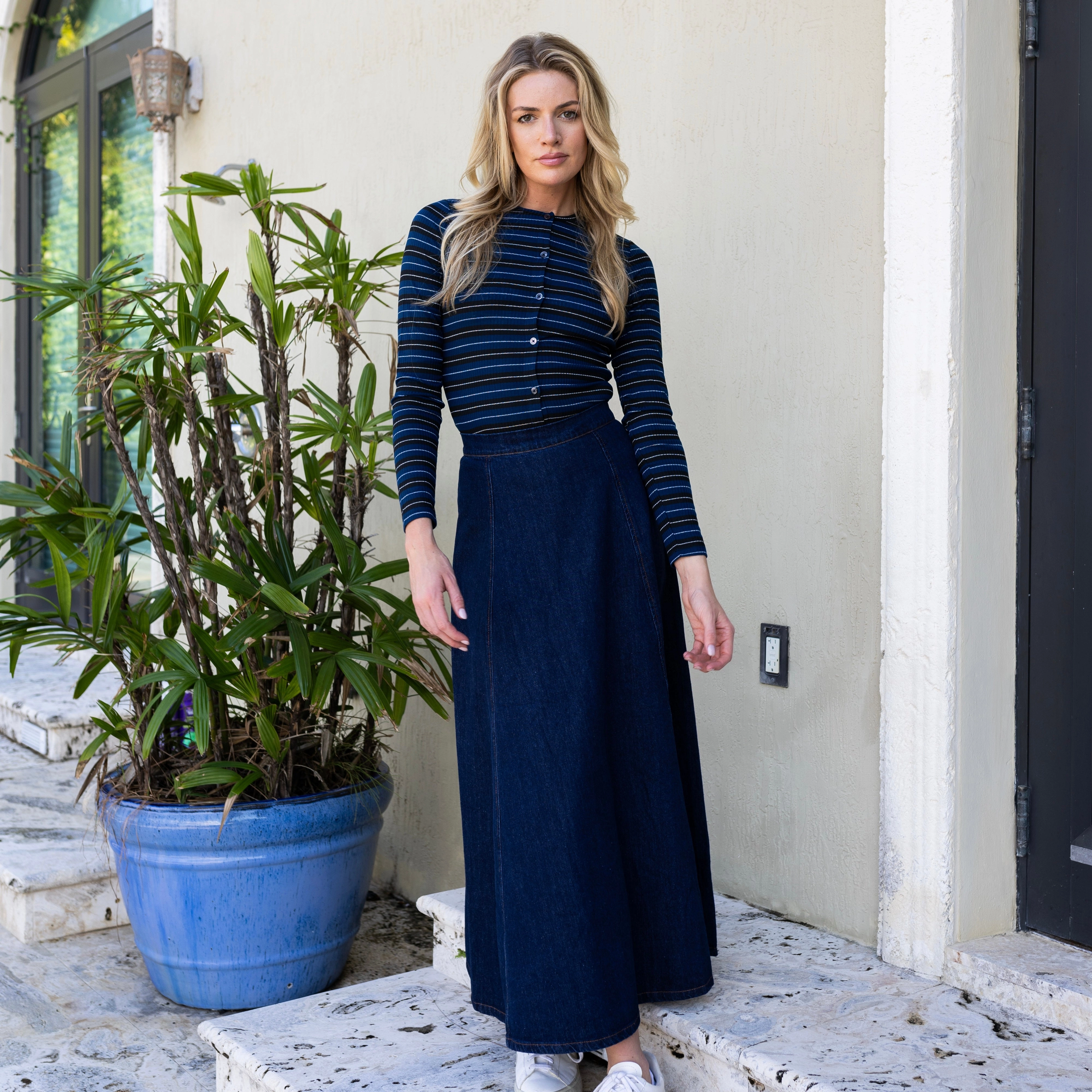 Classic Choice Invisible Seams Jane Denim Skirt | Blue